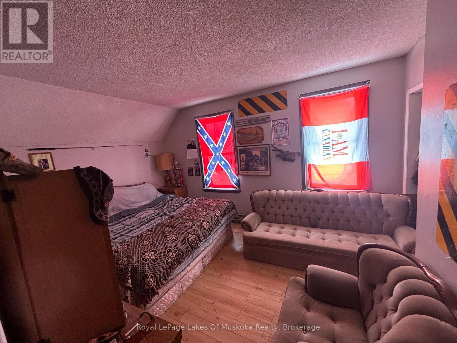 












120 ONTARIO STREET

,
Burk's Falls,




Ontario
P0A1C0

