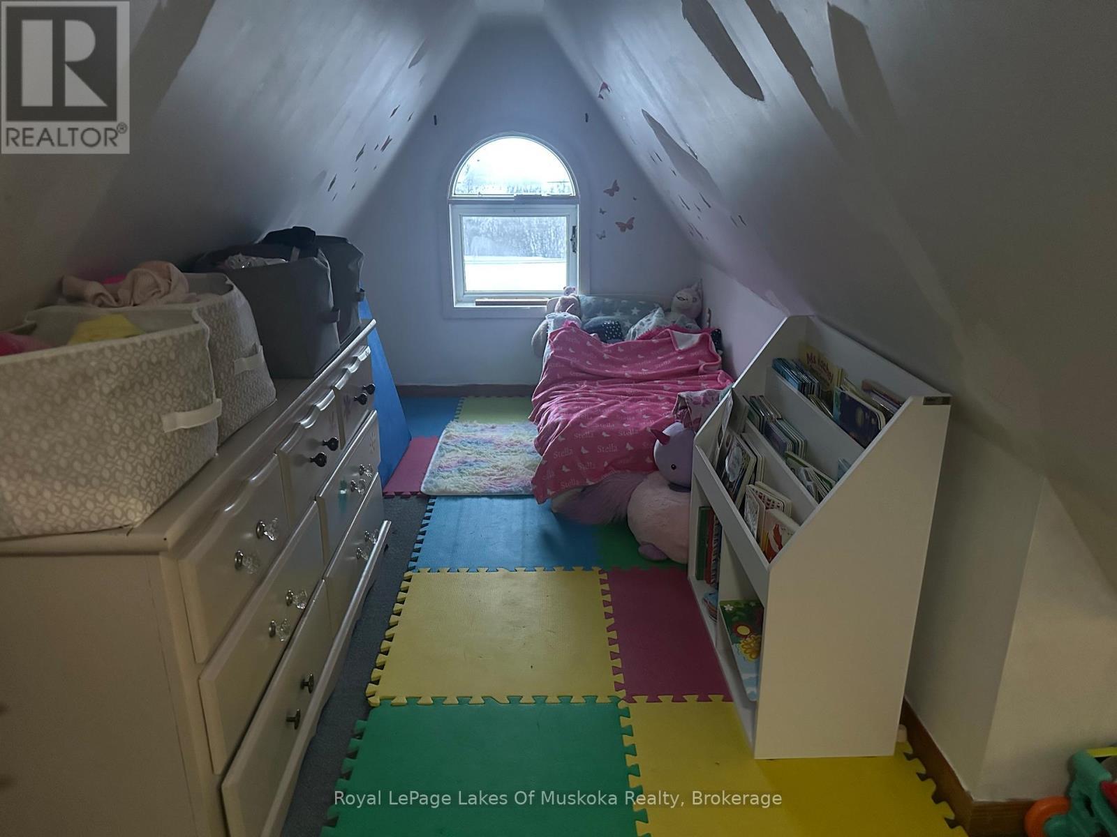 












120 ONTARIO STREET

,
Burk's Falls,




Ontario
P0A1C0

