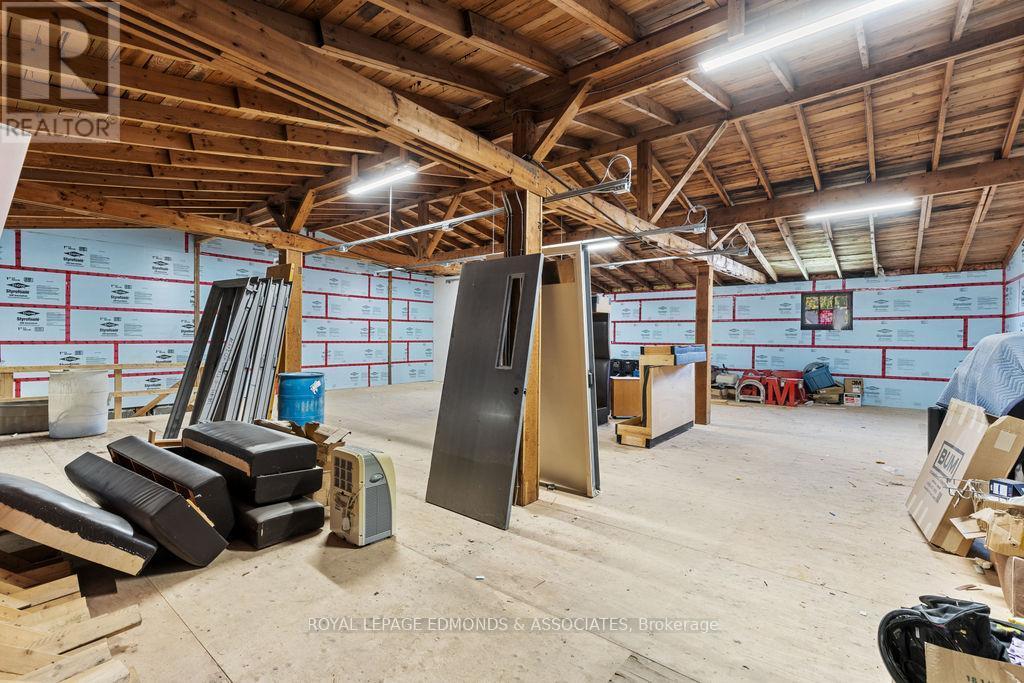












381 SUPPLE STREET

,
Pembroke,




Ontario
K8A3H7

