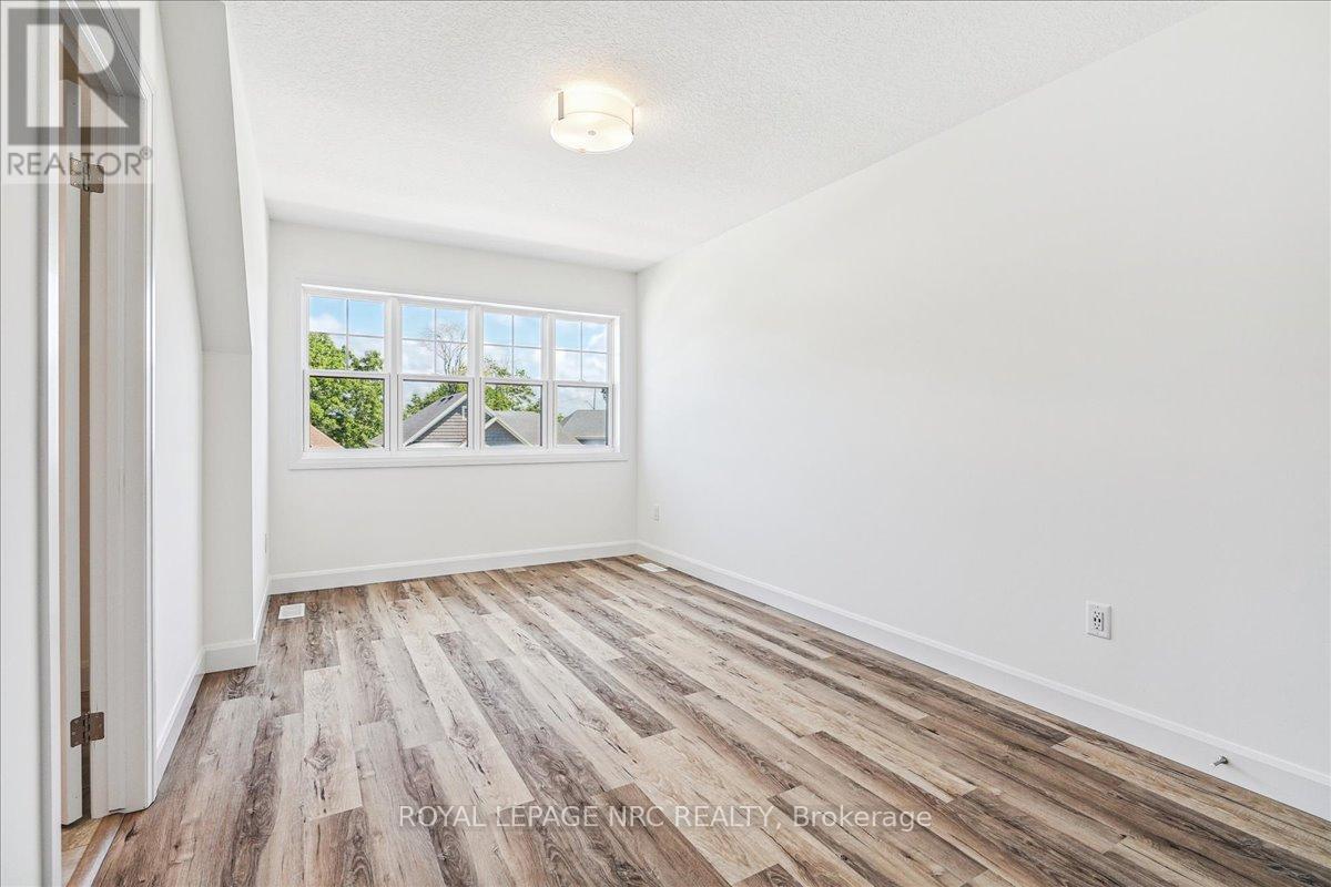 












63 BEACHWALK CRESCENT

,
Fort Erie (Crystal Beach),




Ontario
L0S1B0

