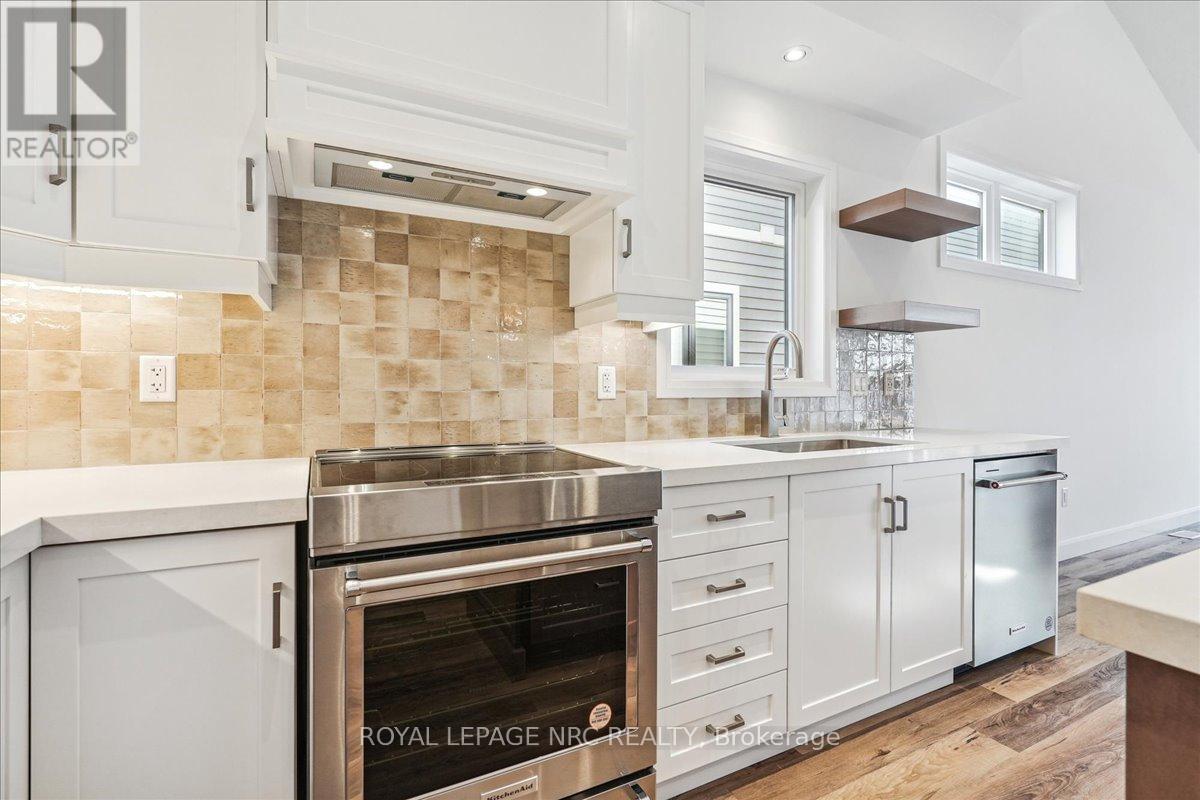 












63 BEACHWALK CRESCENT

,
Fort Erie (Crystal Beach),




Ontario
L0S1B0

