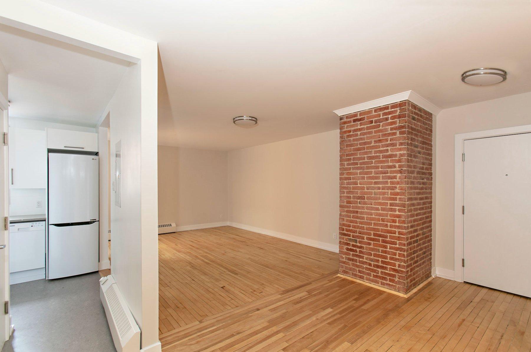 









6878


Rue Sherbrooke O.

, 37,
Montréal (Côte-des-Neiges/Notre-Dame-de-Grâce),




QC
H4B1P7

