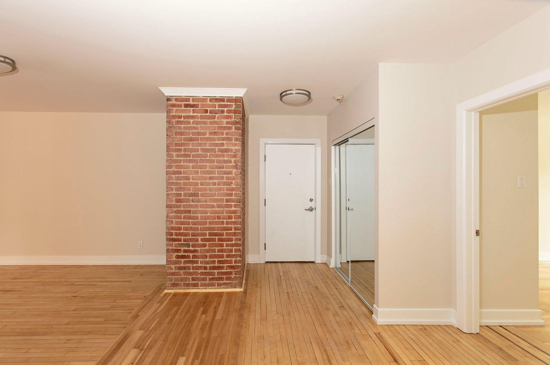 









6878


Rue Sherbrooke O.

, 37,
Montréal (Côte-des-Neiges/Notre-Dame-de-Grâce),




QC
H4B1P7


