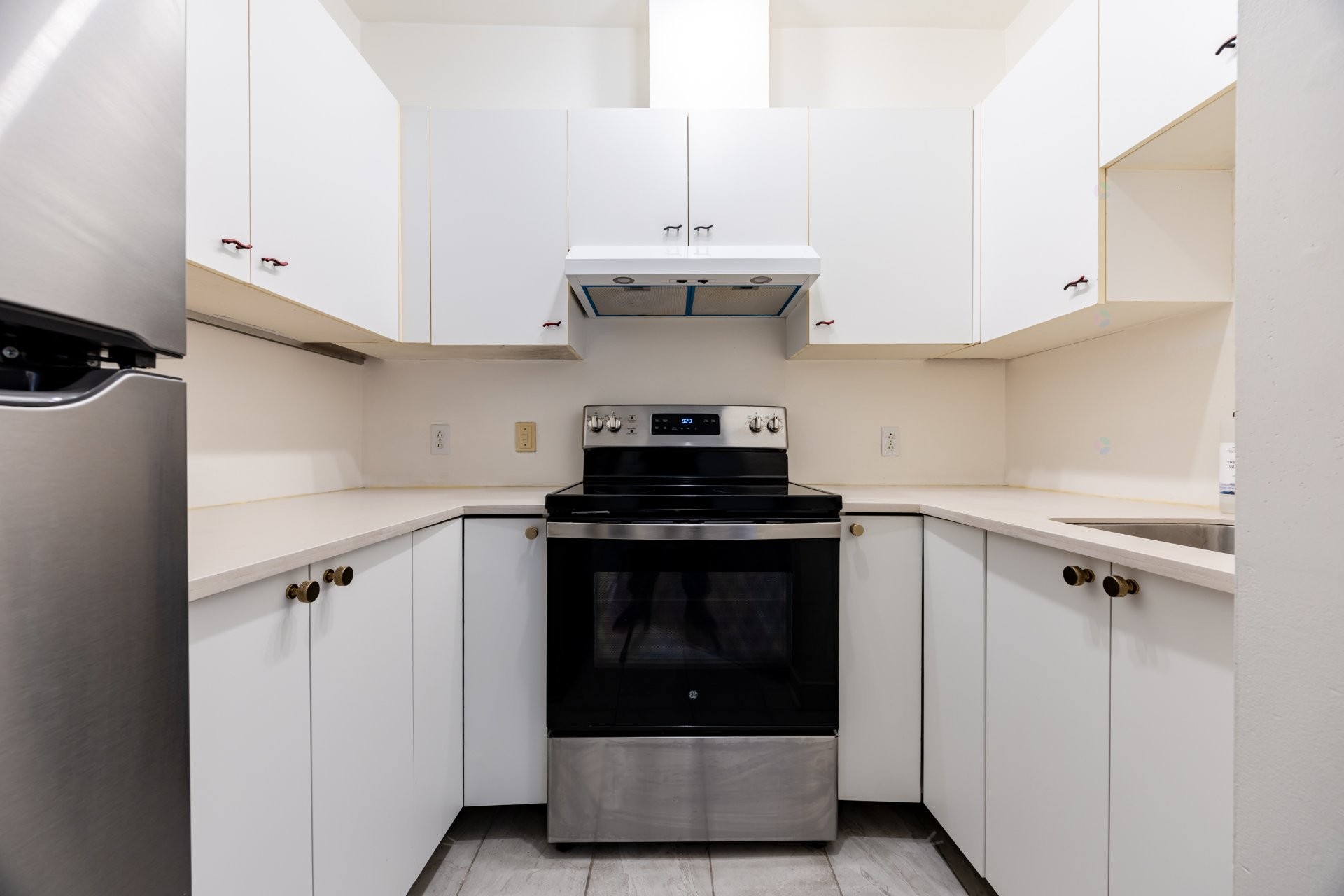 









1319


Rue Ste-Catherine E.

, 3,
Montréal (Ville-Marie),




QC
H2L2H4

