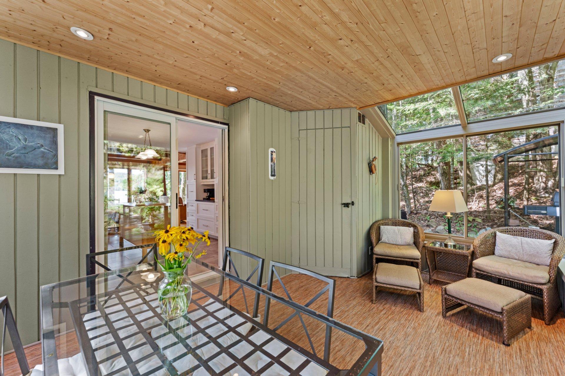 









490


Ch. Bouffard

,
Saint-Denis-de-Brompton,




QC
J0B2P0

