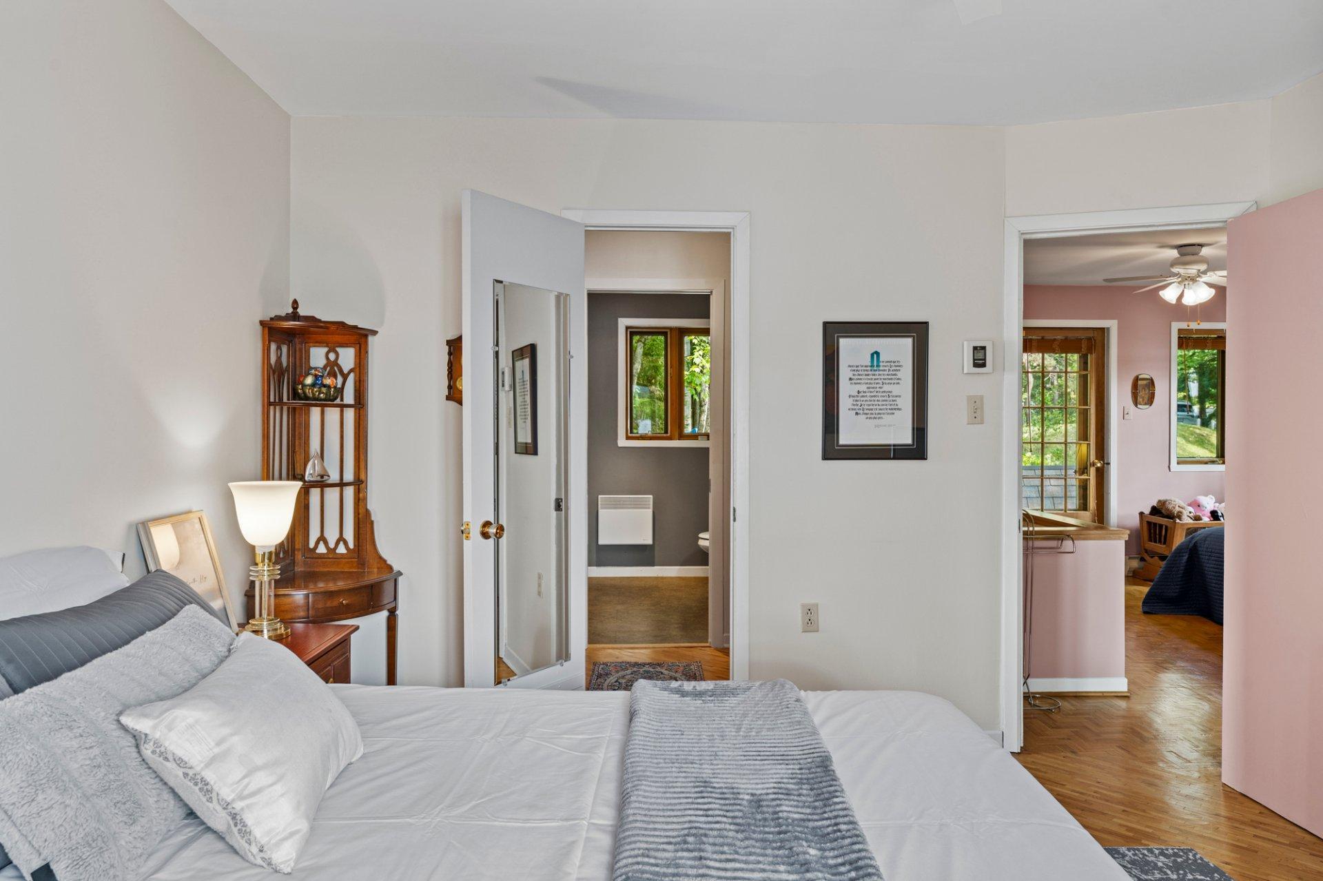 









490


Ch. Bouffard

,
Saint-Denis-de-Brompton,




QC
J0B2P0

