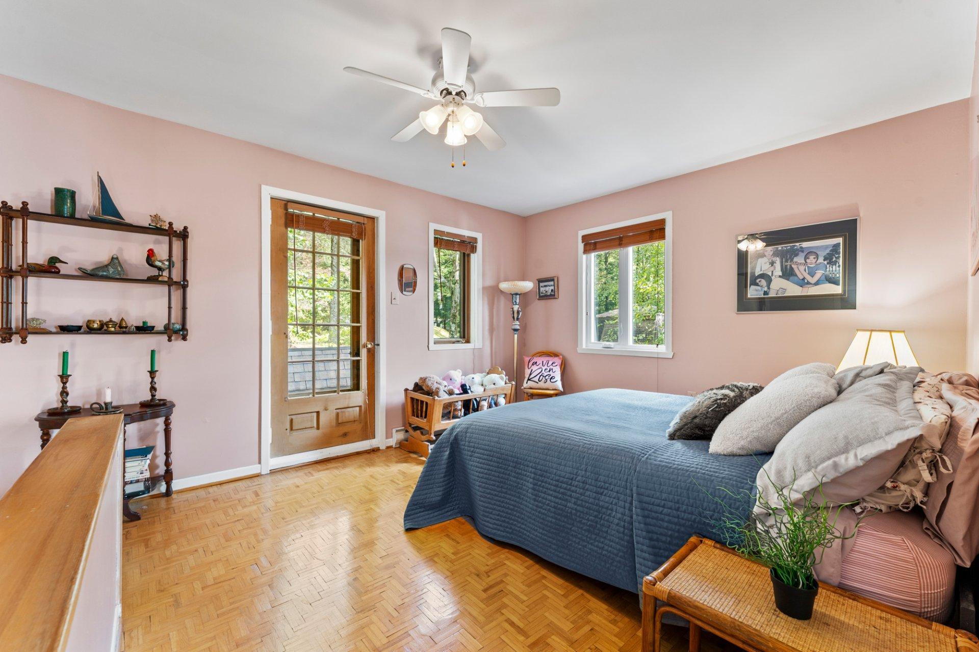 









490


Ch. Bouffard

,
Saint-Denis-de-Brompton,




QC
J0B2P0

