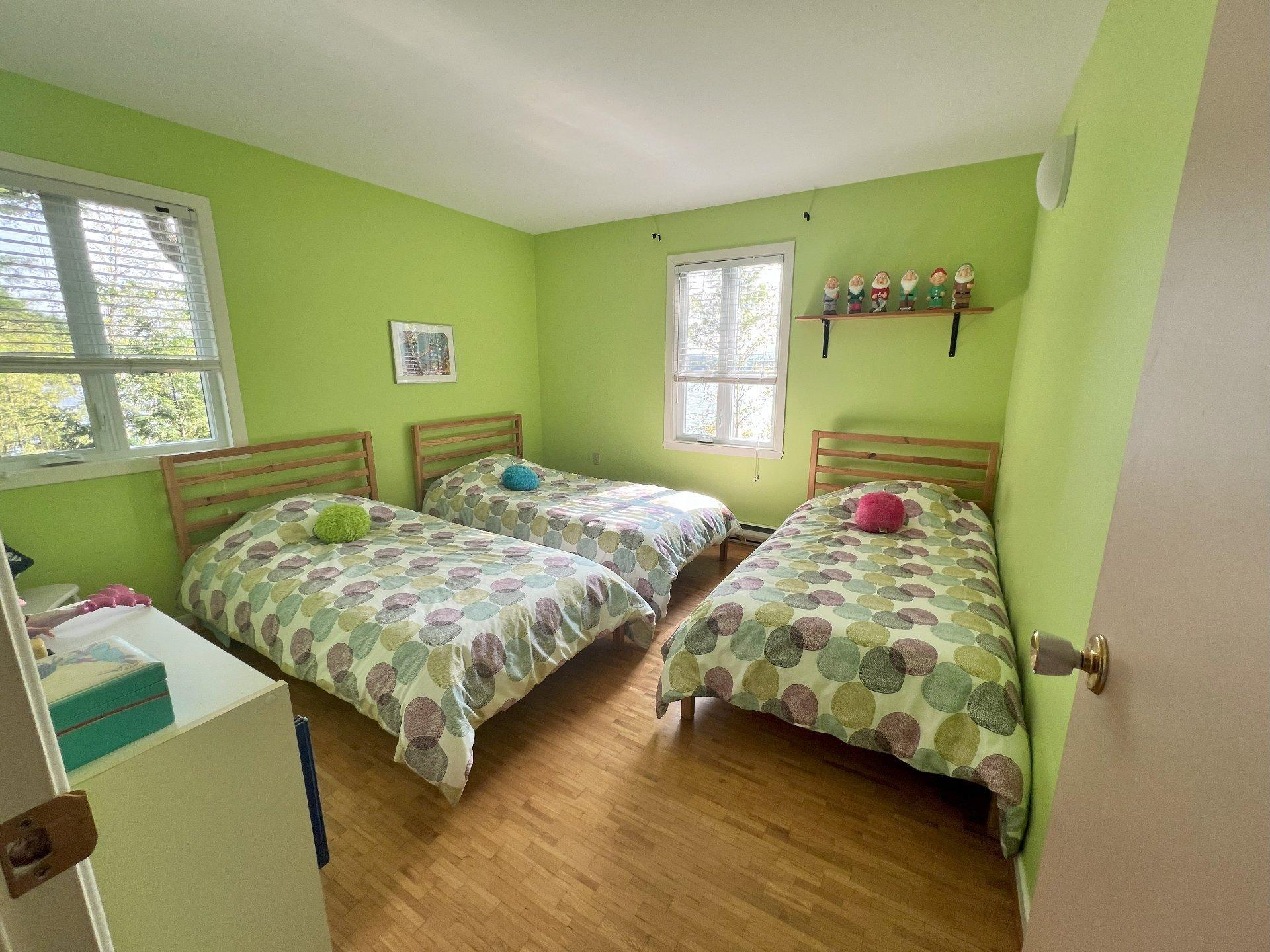 









490


Ch. Bouffard

,
Saint-Denis-de-Brompton,




QC
J0B2P0

