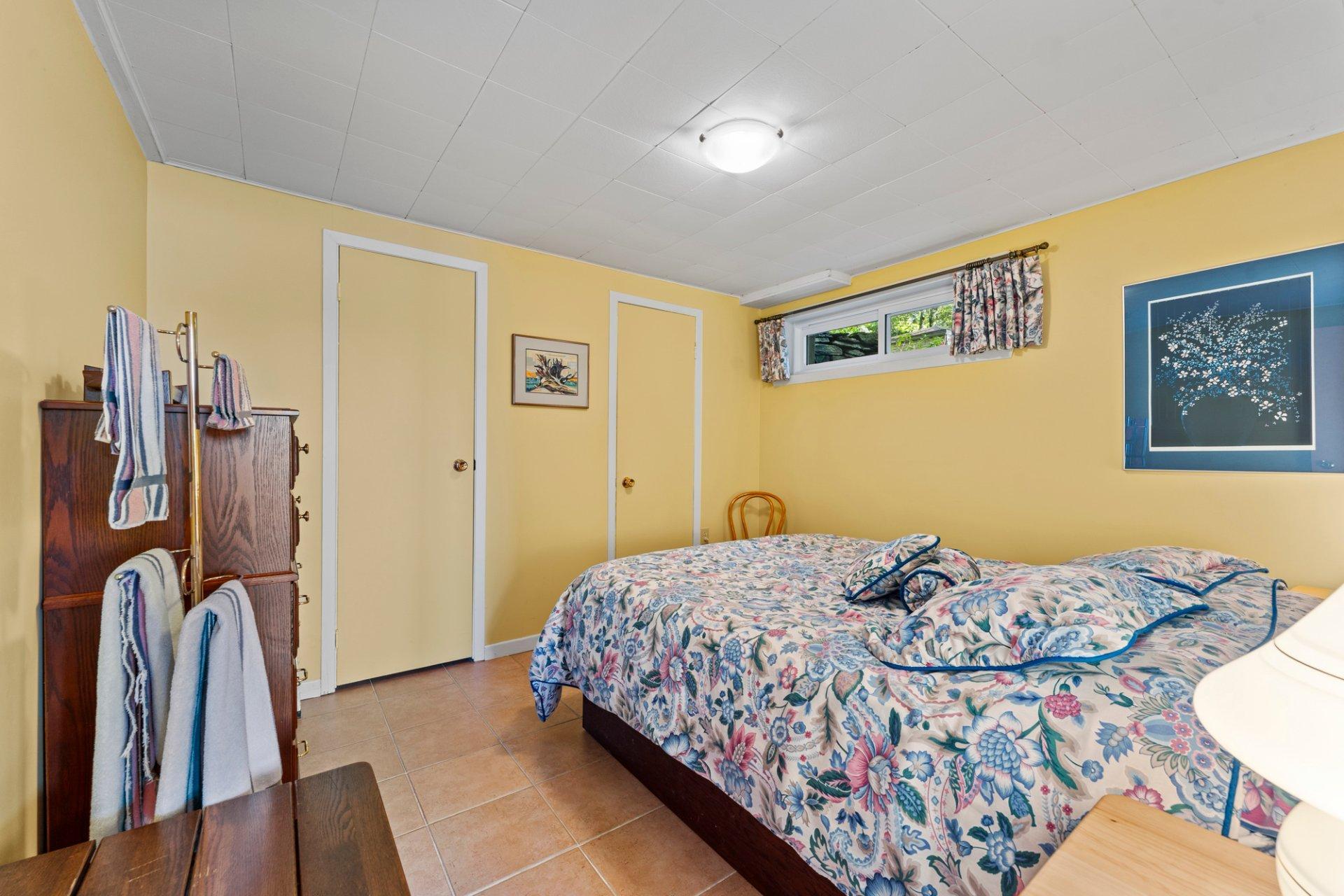 









490


Ch. Bouffard

,
Saint-Denis-de-Brompton,




QC
J0B2P0

