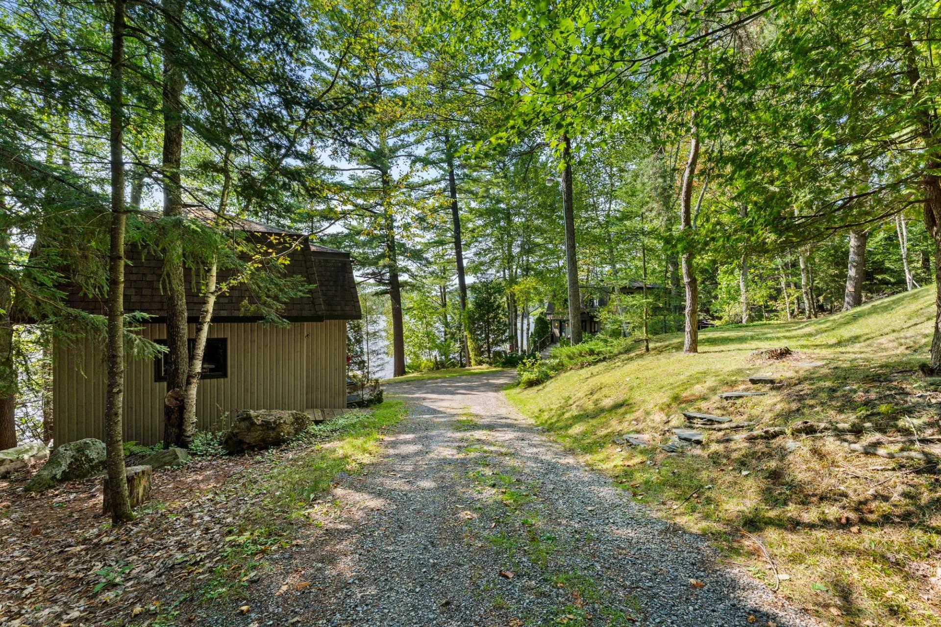 









490


Ch. Bouffard

,
Saint-Denis-de-Brompton,




QC
J0B2P0

