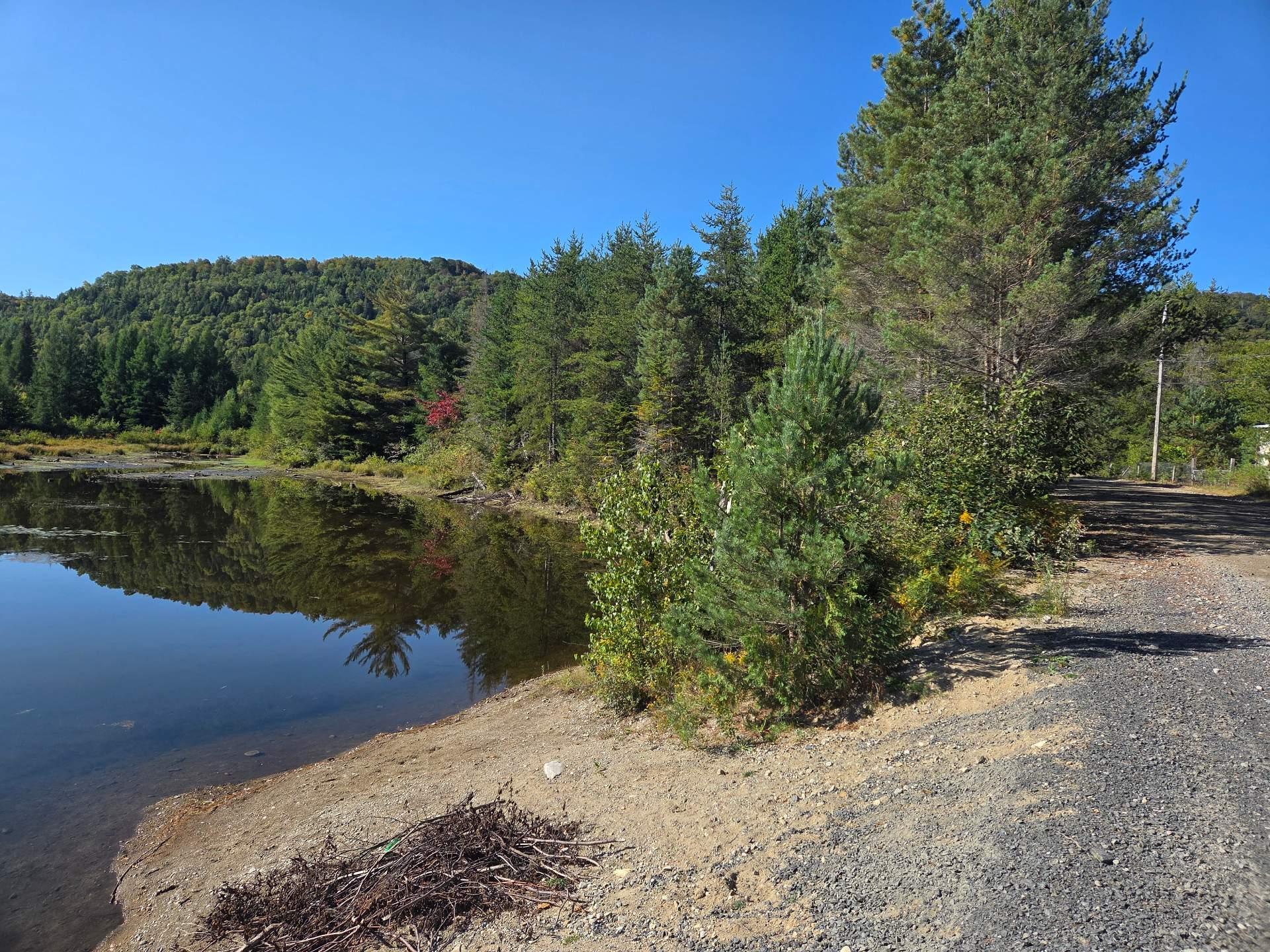 












Ch. du Lac-Lane

,
Chertsey,







QC
J0K3K0

