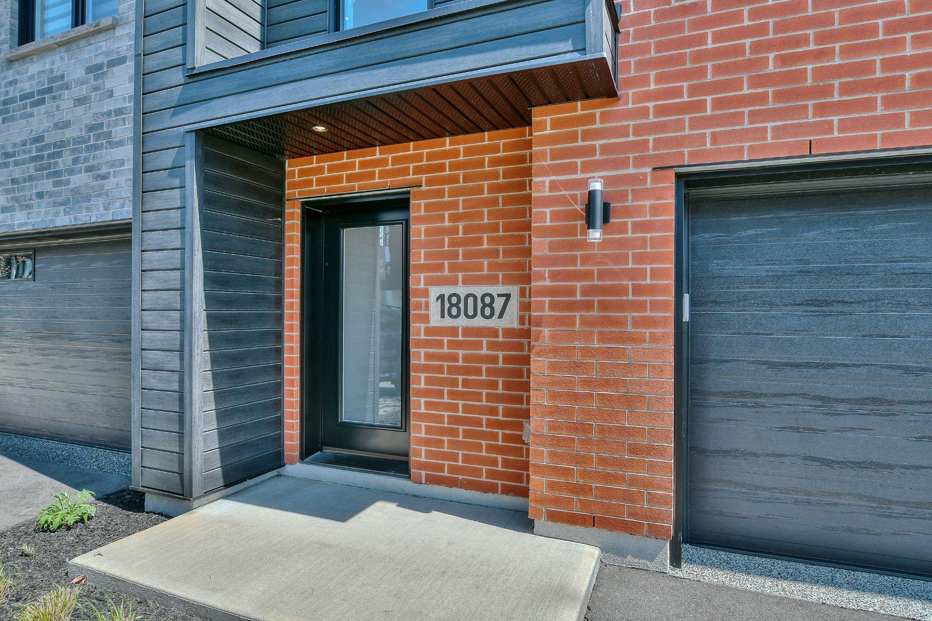 









18087


Rue de Brissac

,
Mirabel,




QC
J7J0Z1

