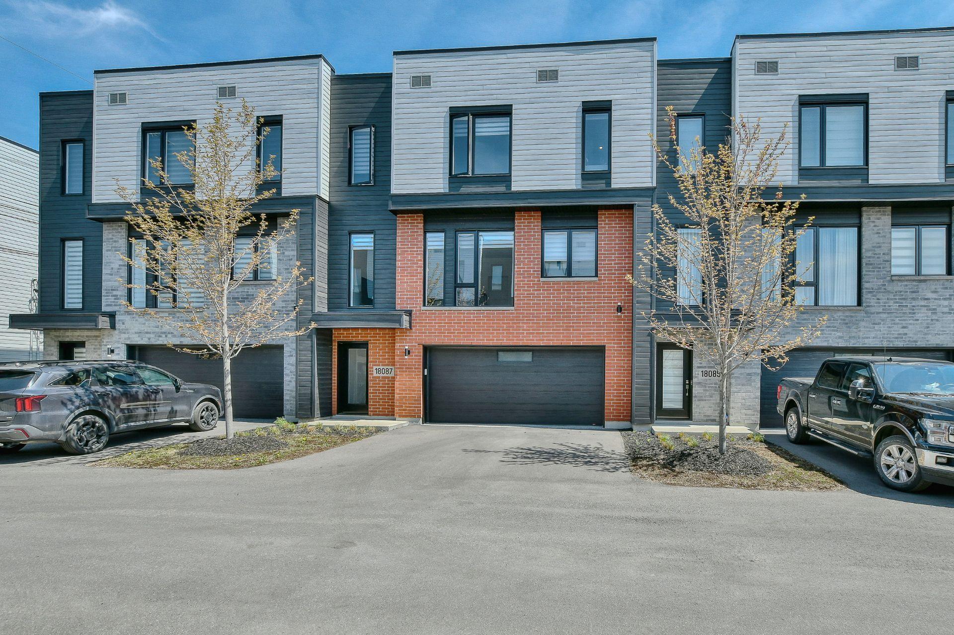 









18087


Rue de Brissac

,
Mirabel,




QC
J7J0Z1

