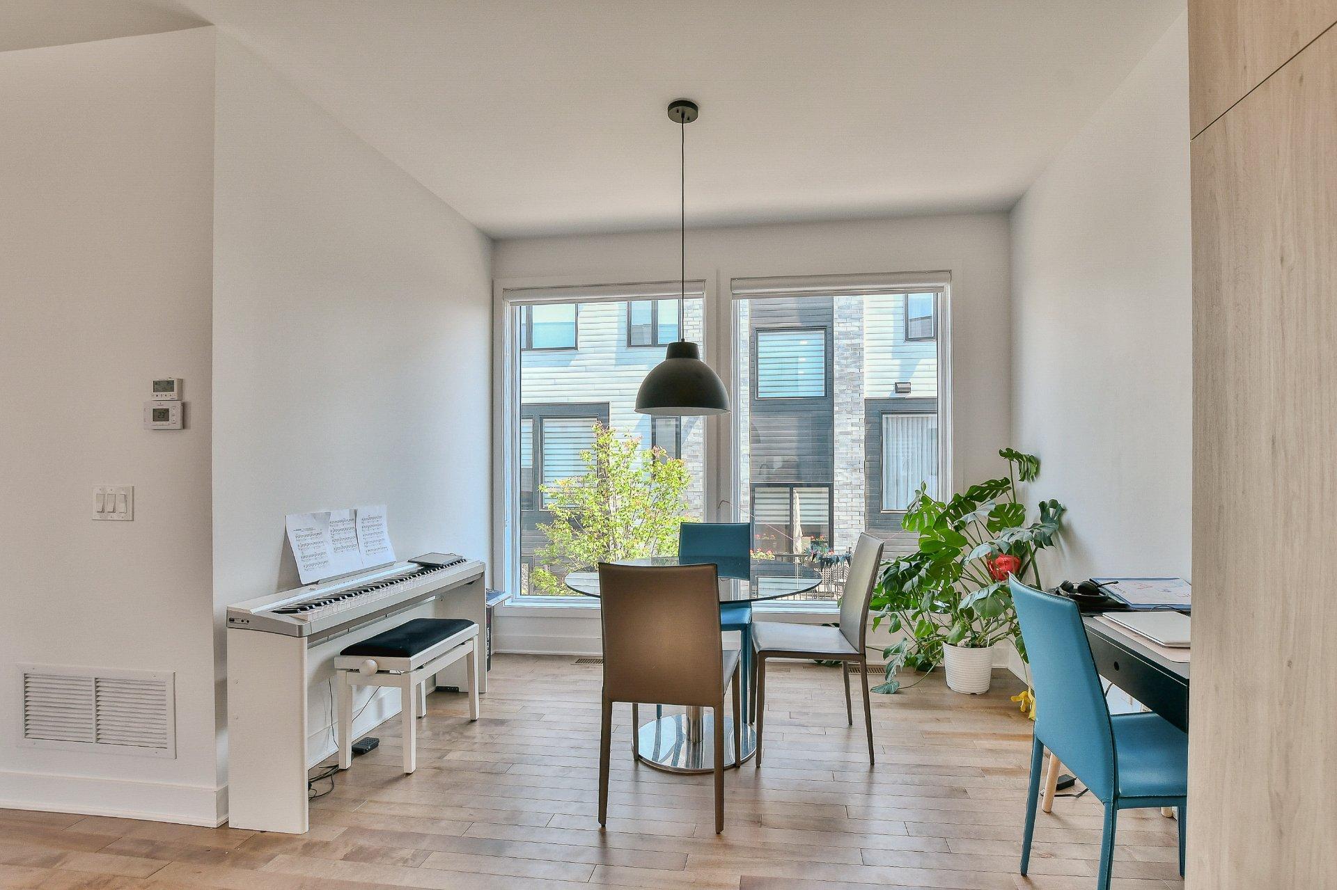 









18087


Rue de Brissac

,
Mirabel,




QC
J7J0Z1

