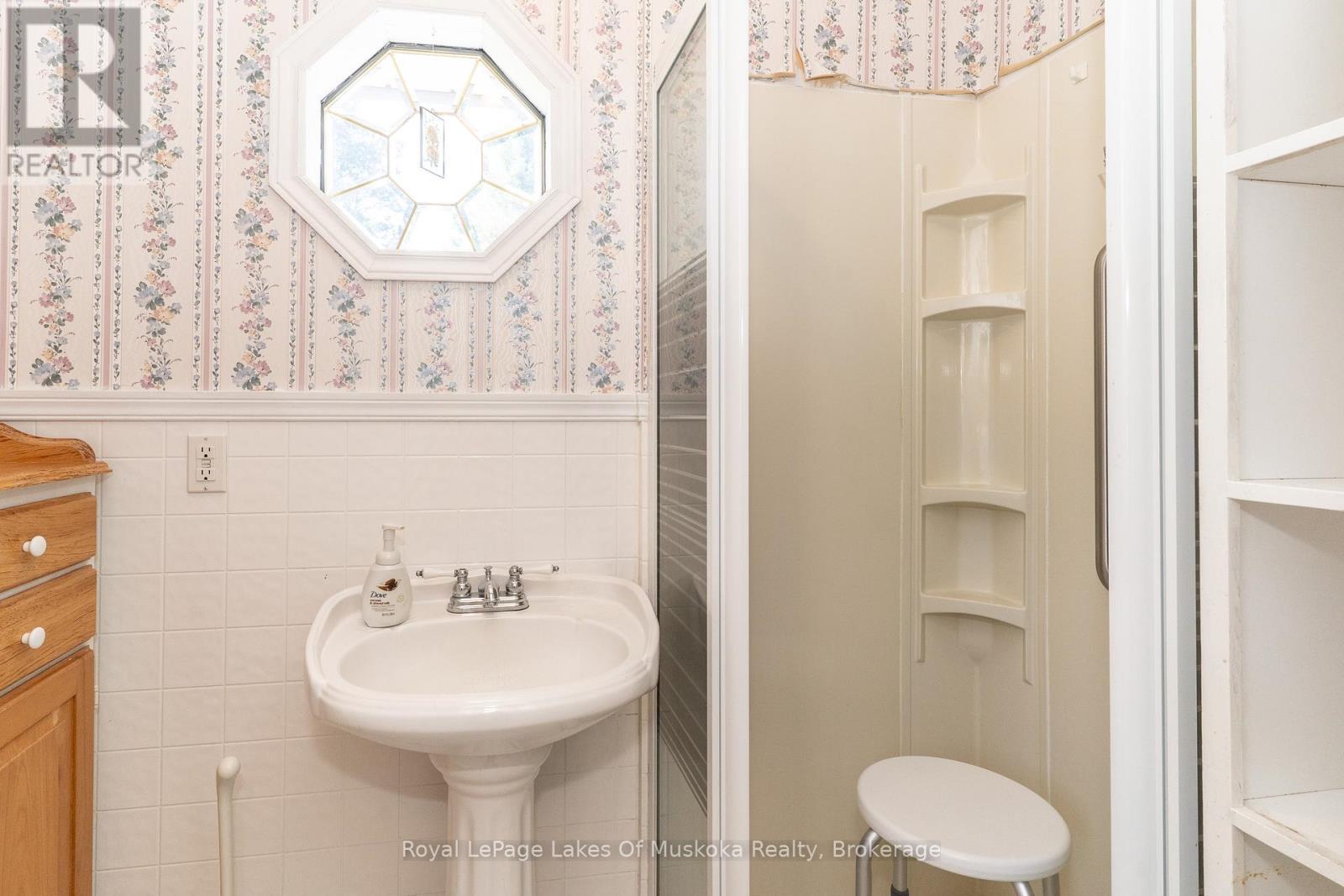 












1419 BEATRICE TOWNLINE ROAD

,
Muskoka Lakes (Monck (Muskoka Lakes)),




Ontario
P1L1X4

