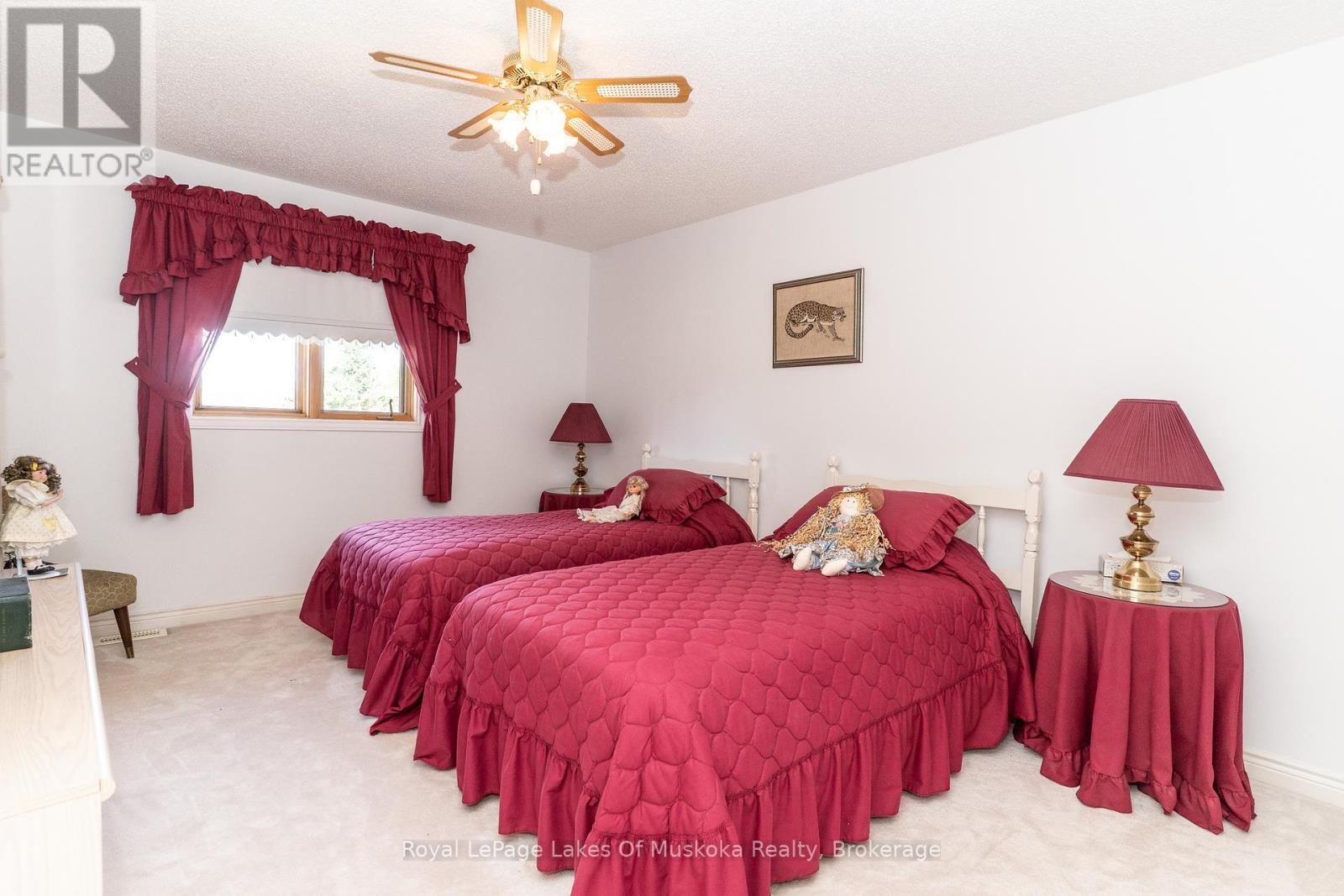 












1419 BEATRICE TOWNLINE ROAD

,
Muskoka Lakes (Monck (Muskoka Lakes)),




Ontario
P1L1X4

