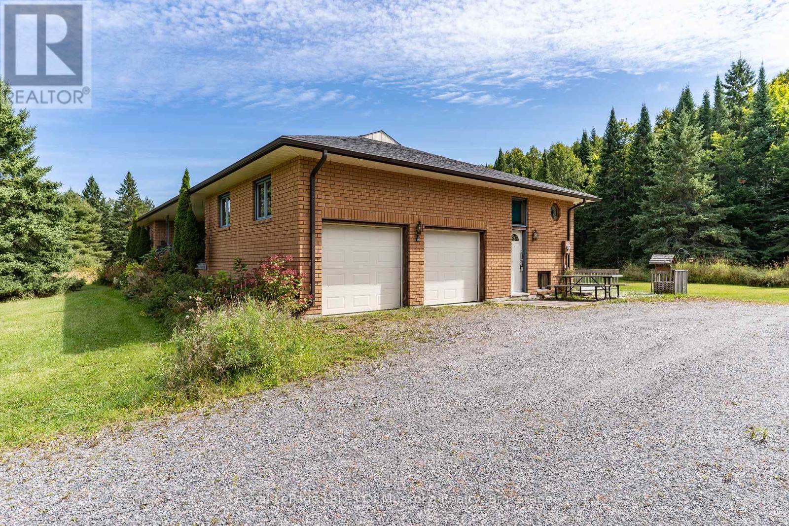 












1419 BEATRICE TOWNLINE ROAD

,
Muskoka Lakes (Monck (Muskoka Lakes)),




Ontario
P1L1X4

