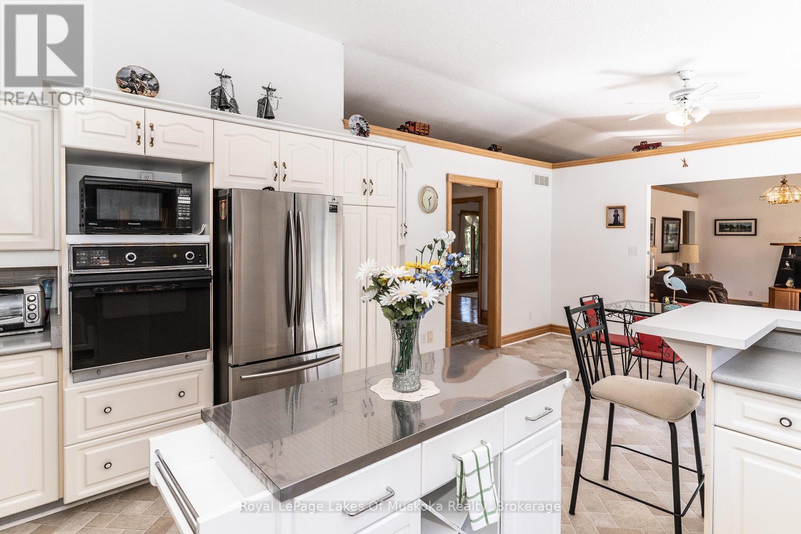 












1419 BEATRICE TOWNLINE ROAD

,
Muskoka Lakes (Monck (Muskoka Lakes)),




Ontario
P1L1X4

