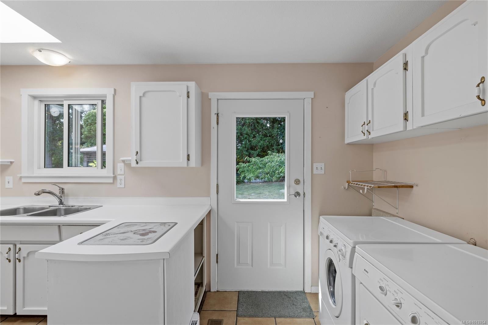 









1058


Wood Duck

Pl,
Qualicum Beach,




BC
V9K 1E2

