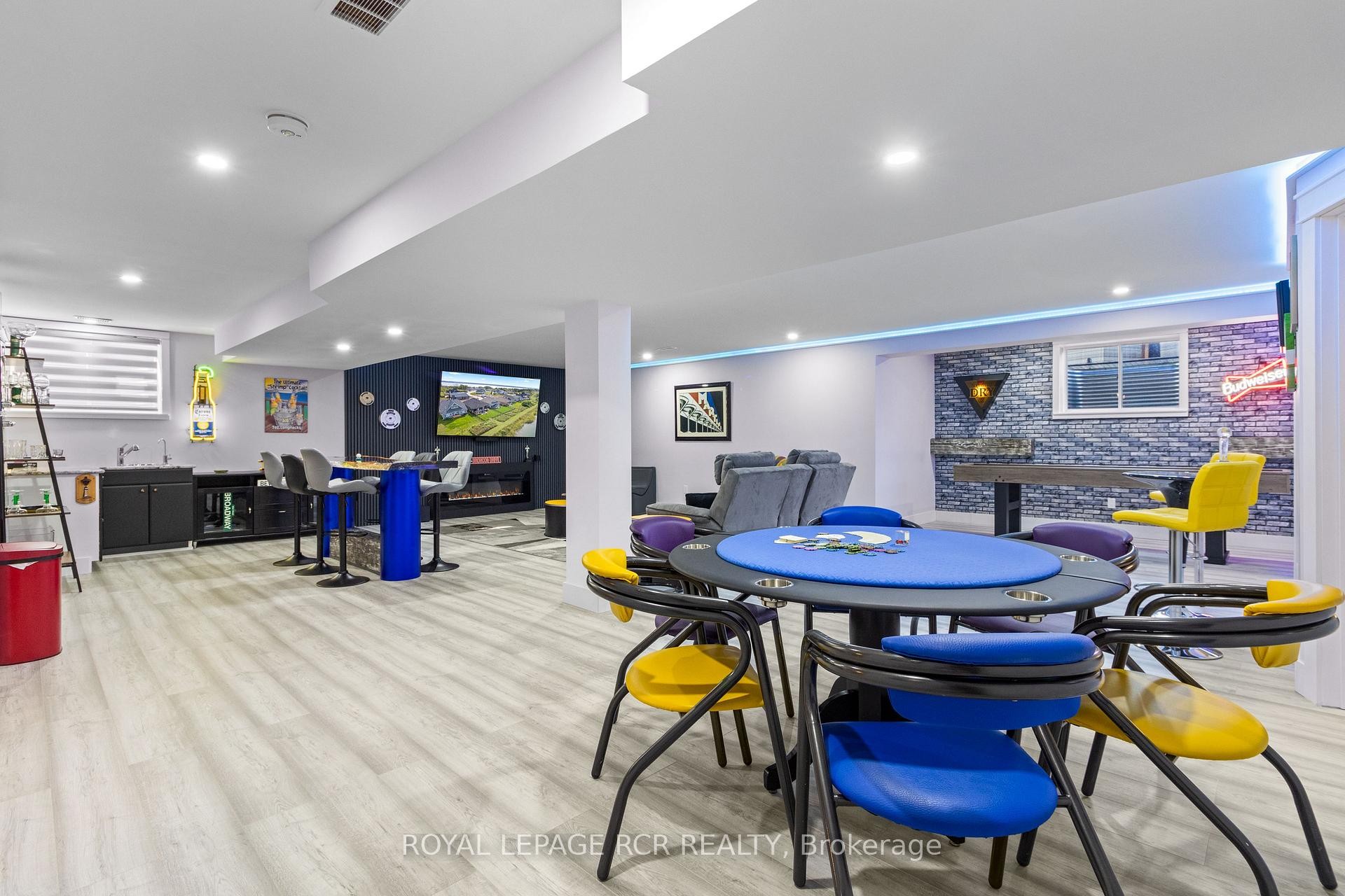 









232


Snowberry

Lane,
Georgian Bluffs,




ON
N0H 1S0

