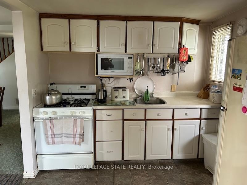 









2431


Lakeshore

Road,
Haldimand,




ON
N1A 2W8

