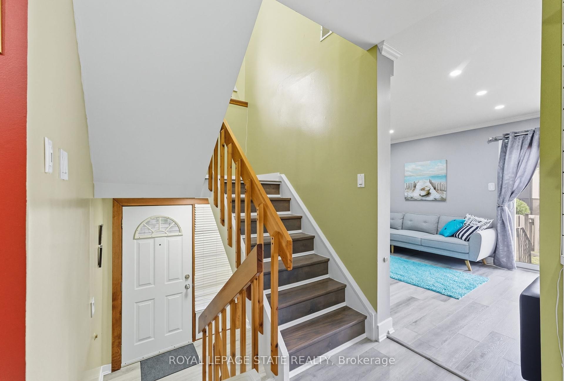 









1300


Upper Ottawa

Street, 6,
Hamilton,




ON
L8W 1M8

