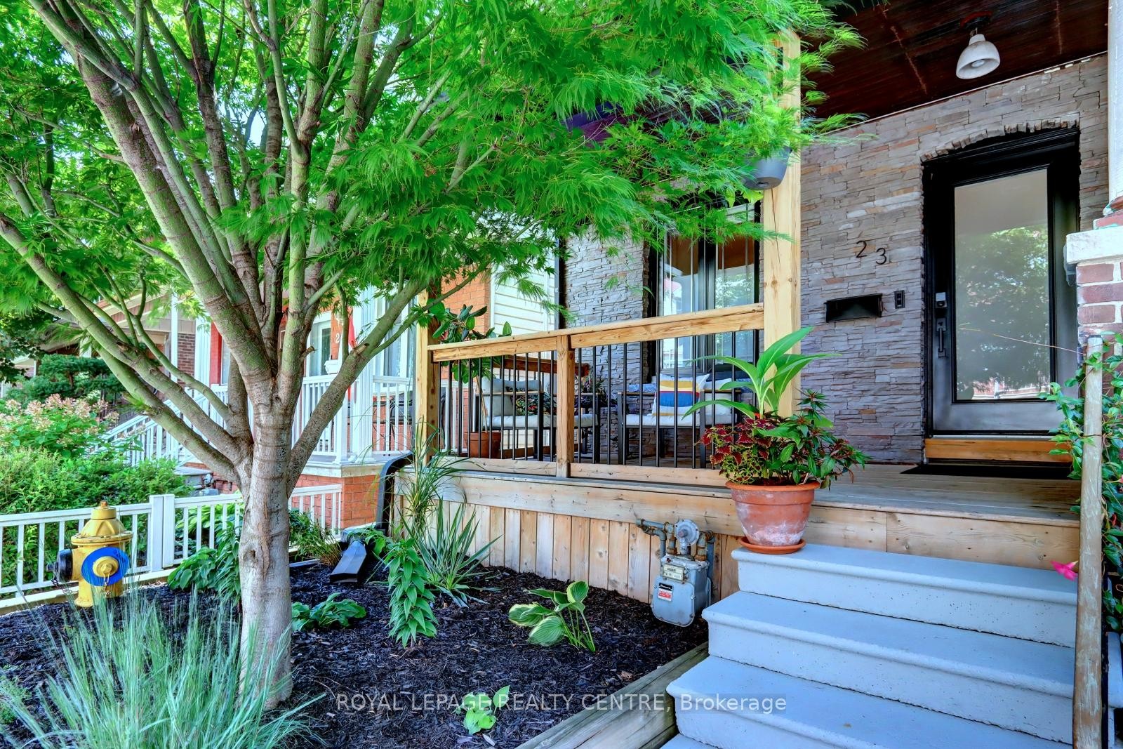 









23


Wyndham

Street,
Toronto,




ON
M6K 1R8

