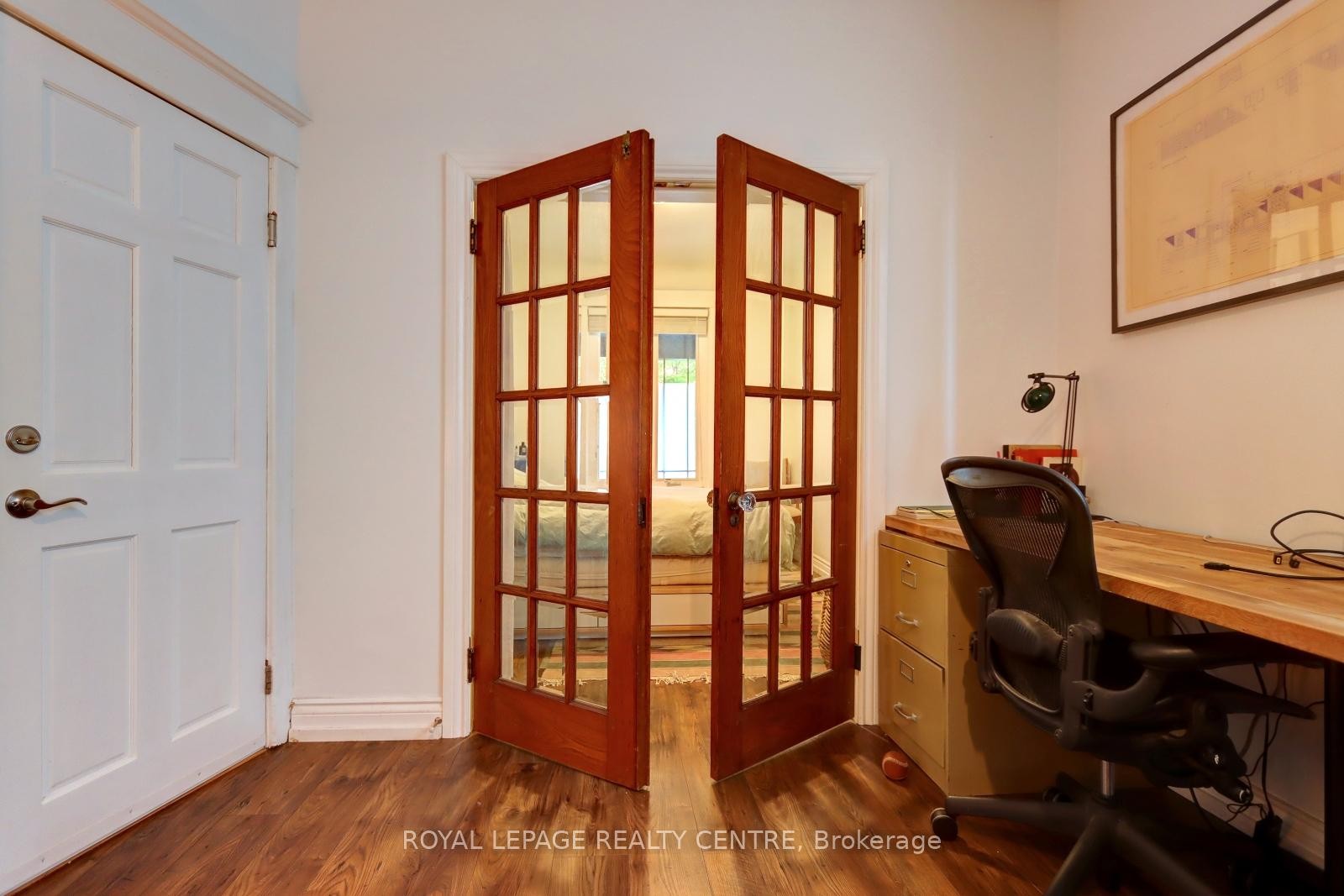 









23


Wyndham

Street,
Toronto,




ON
M6K 1R8

