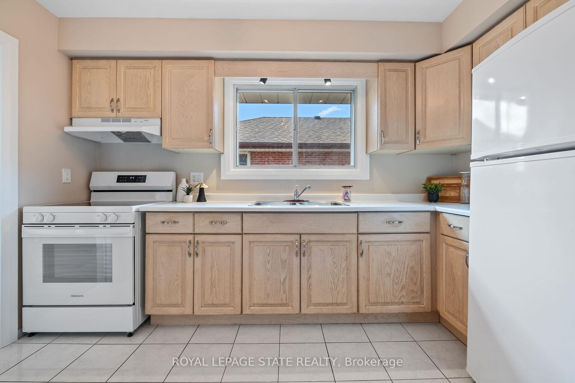 









131


Sanatorium

Road,
Hamilton,




ON
L9C 1Y9

