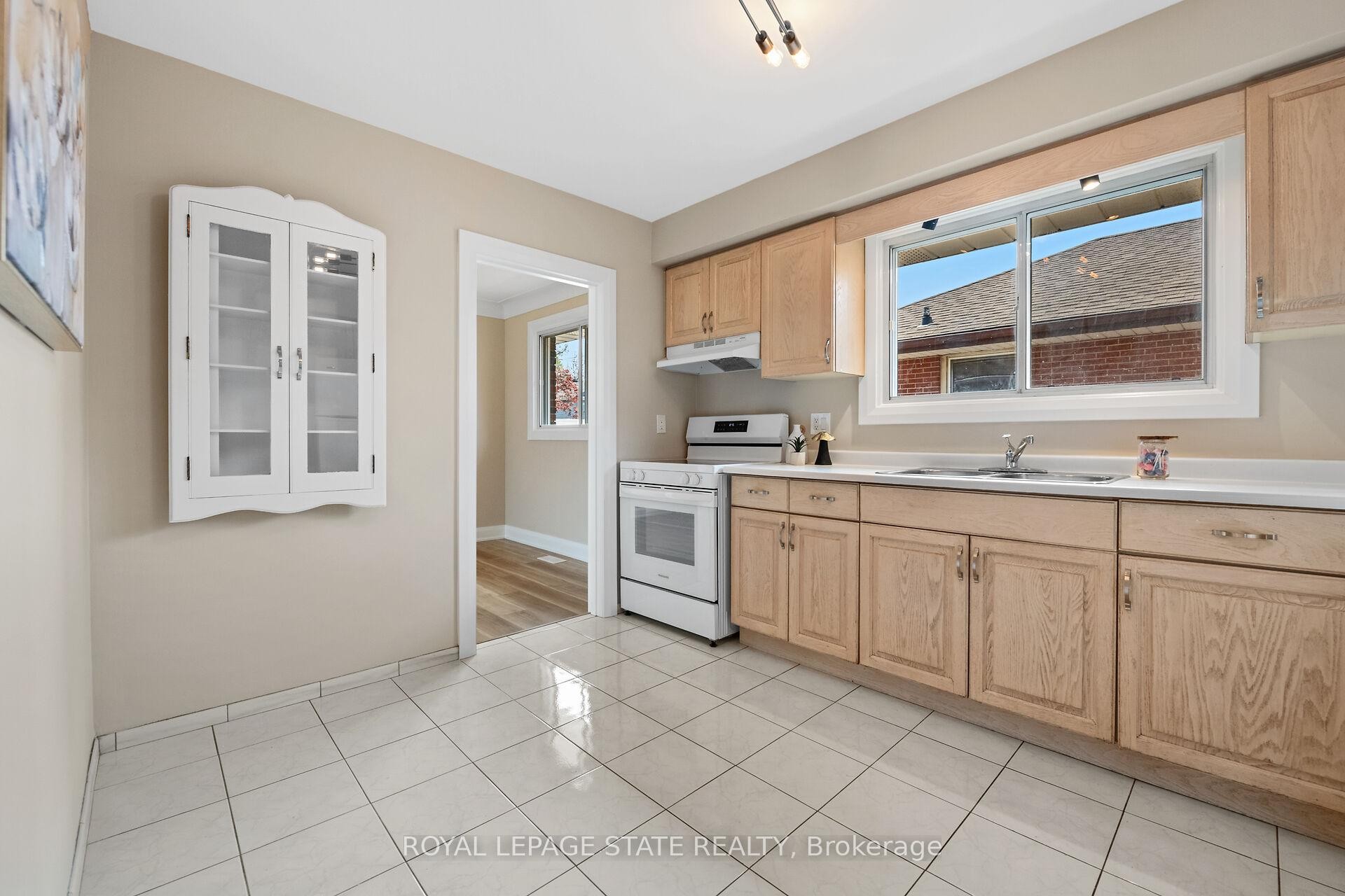 









131


Sanatorium

Road,
Hamilton,




ON
L9C 1Y9

