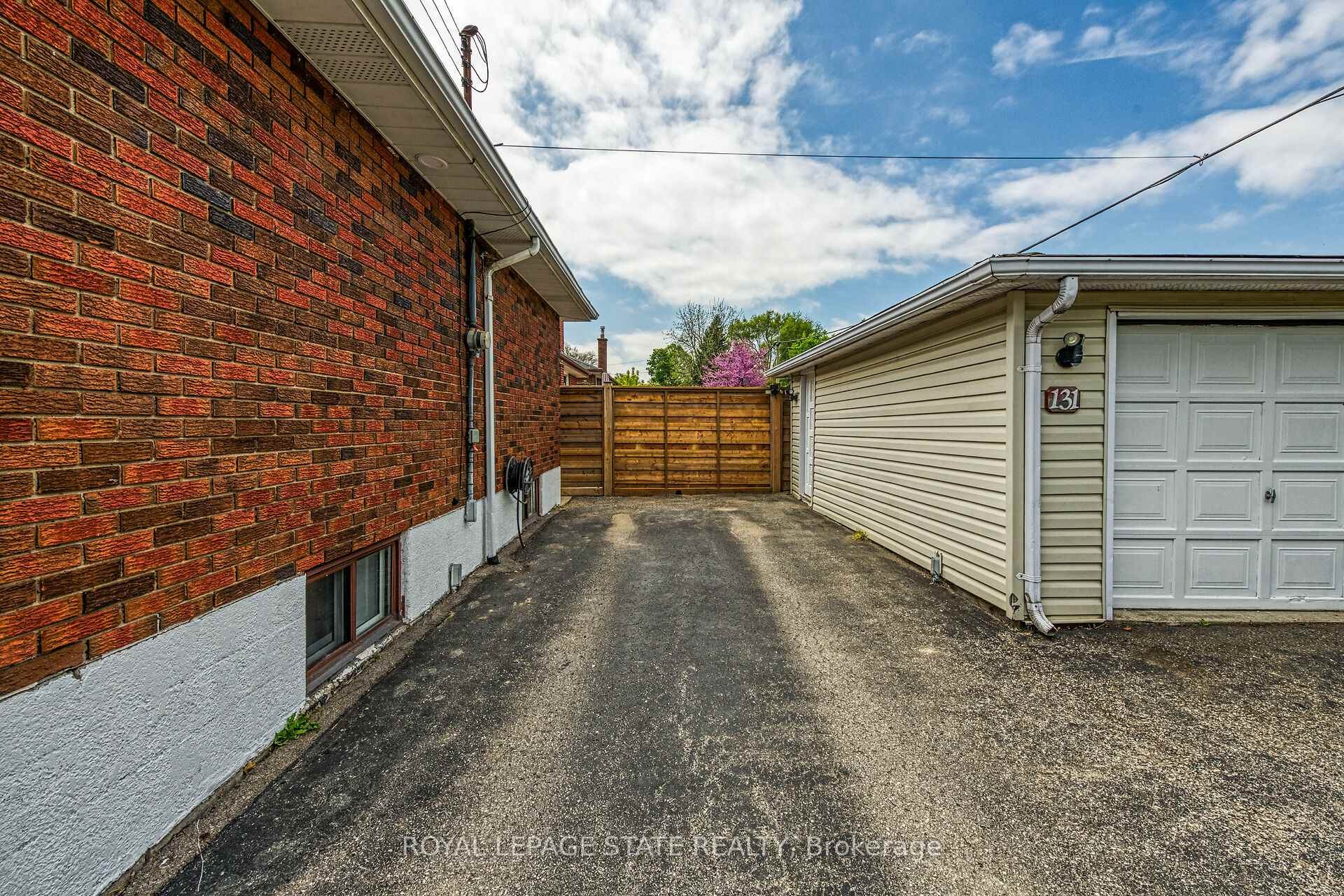 









131


Sanatorium

Road,
Hamilton,




ON
L9C 1Y9

