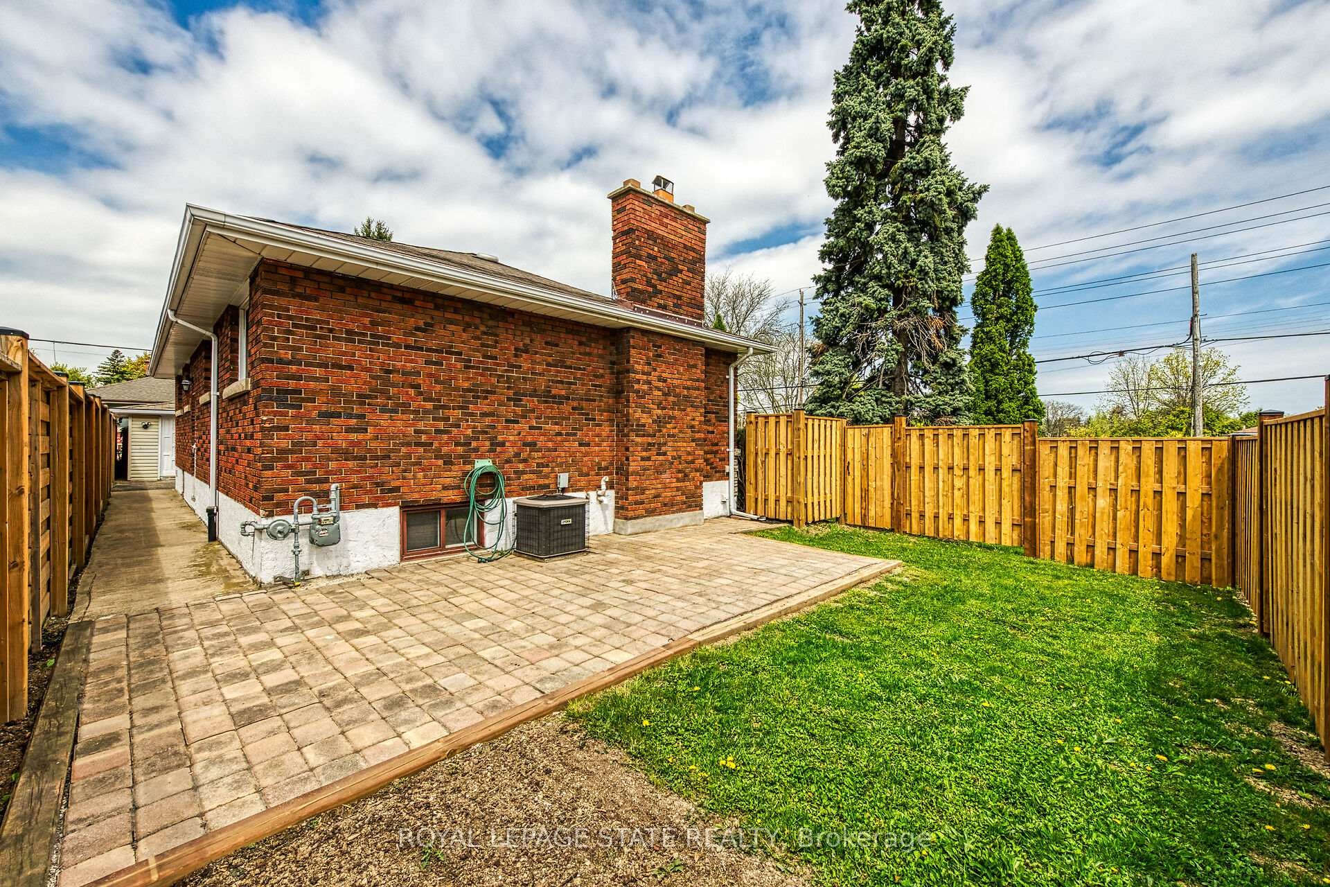 









131


Sanatorium

Road,
Hamilton,




ON
L9C 1Y9

