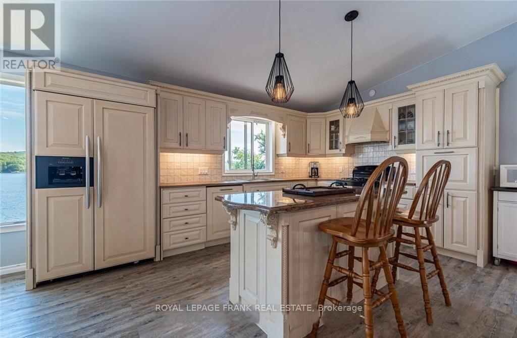 












1758 PAPINEAU LAKE ROAD

,
Hastings Highlands (Wicklow Ward),




Ontario
K0L2R0

