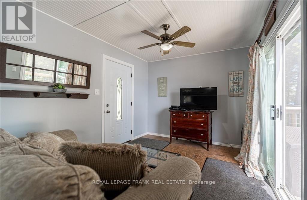 












1758 PAPINEAU LAKE ROAD

,
Hastings Highlands (Wicklow Ward),




Ontario
K0L2R0

