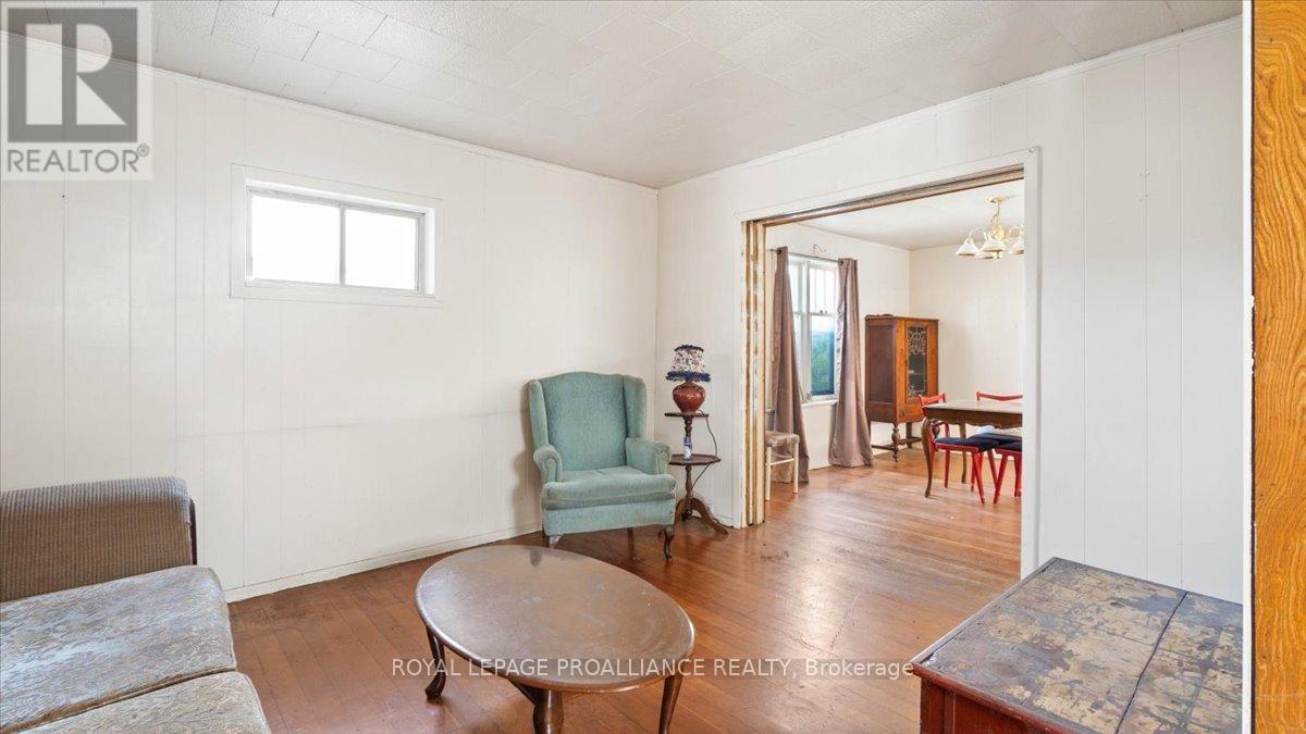 












51 1/2 NORTH FRONT STREET

,
Belleville (Belleville Ward),




Ontario
K8P3B2

