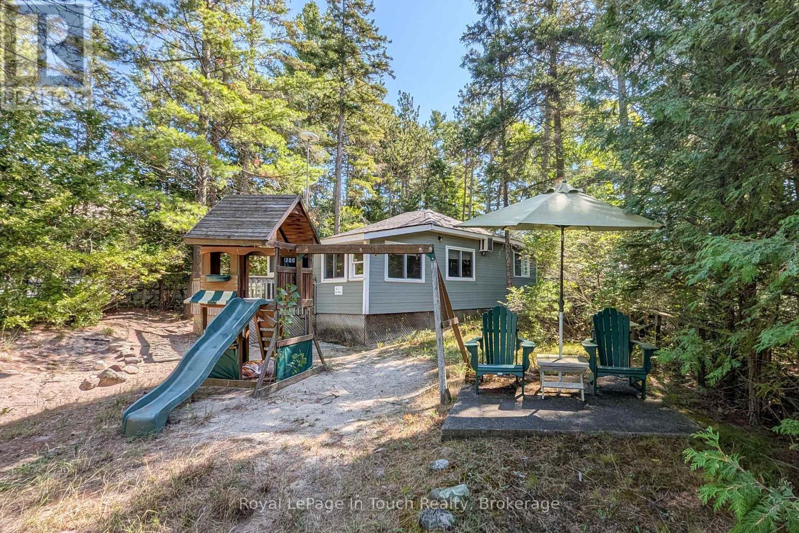 












944 RIVER ROAD E

,
Wasaga Beach,




Ontario
L9Z2P3

