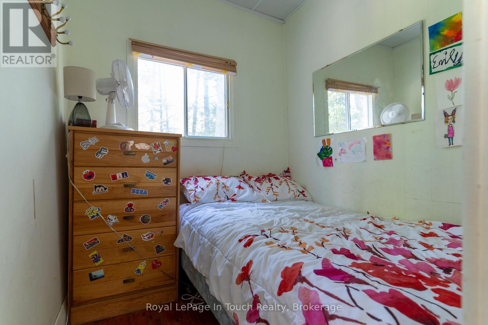 












944 RIVER ROAD E

,
Wasaga Beach,




Ontario
L9Z2P3


