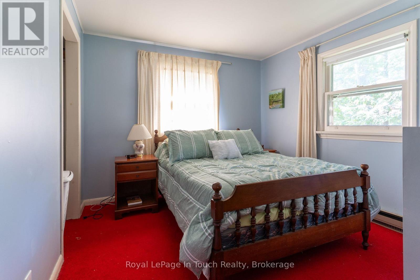 












944 RIVER ROAD E

,
Wasaga Beach,




Ontario
L9Z2P3

