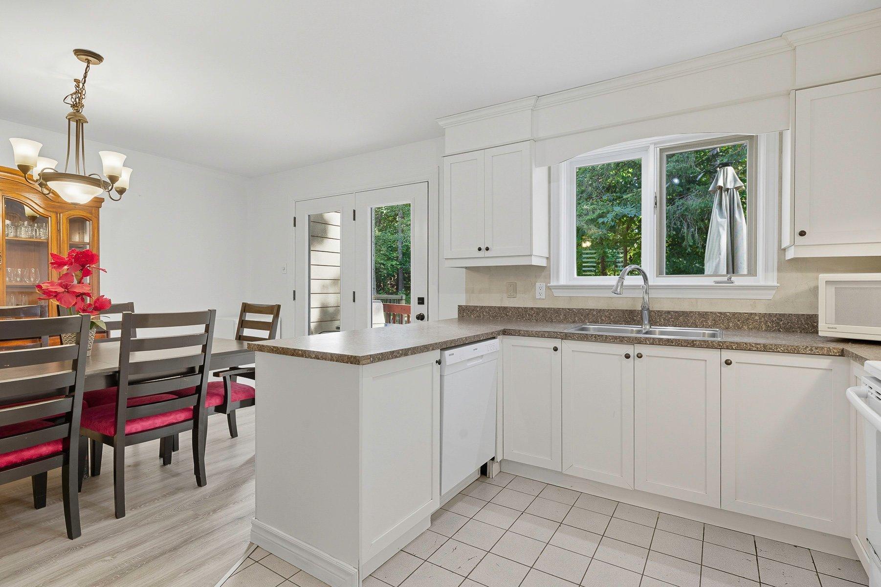 









111


Rue Rabellino

,
Mont-Tremblant,




QC
J8E1H9

