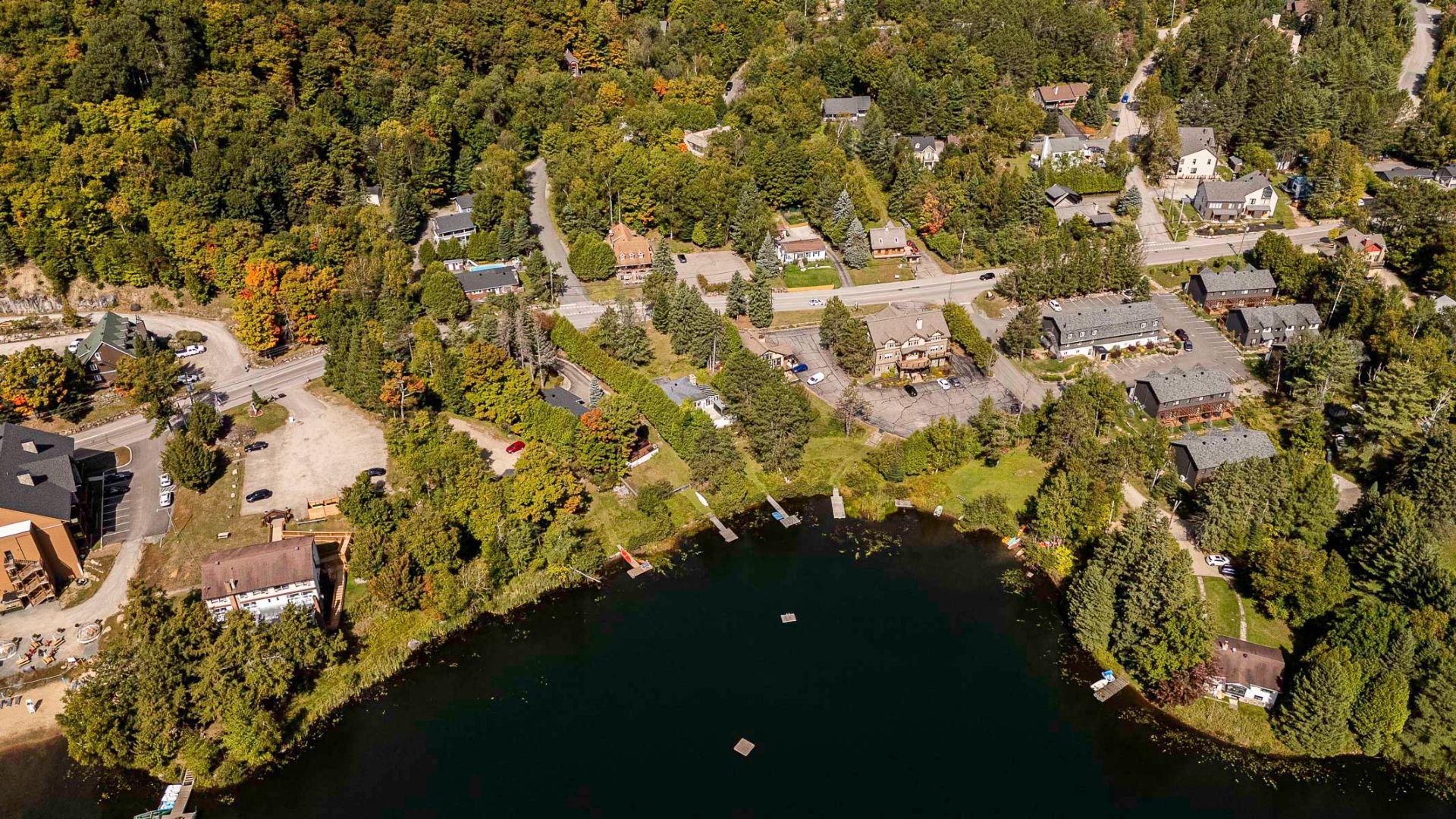 









111


Rue Rabellino

,
Mont-Tremblant,




QC
J8E1H9

