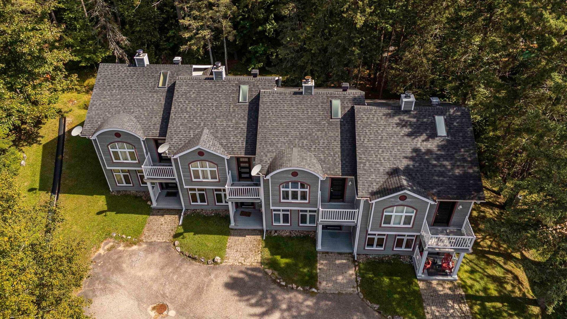 









111


Rue Rabellino

,
Mont-Tremblant,




QC
J8E1H9

