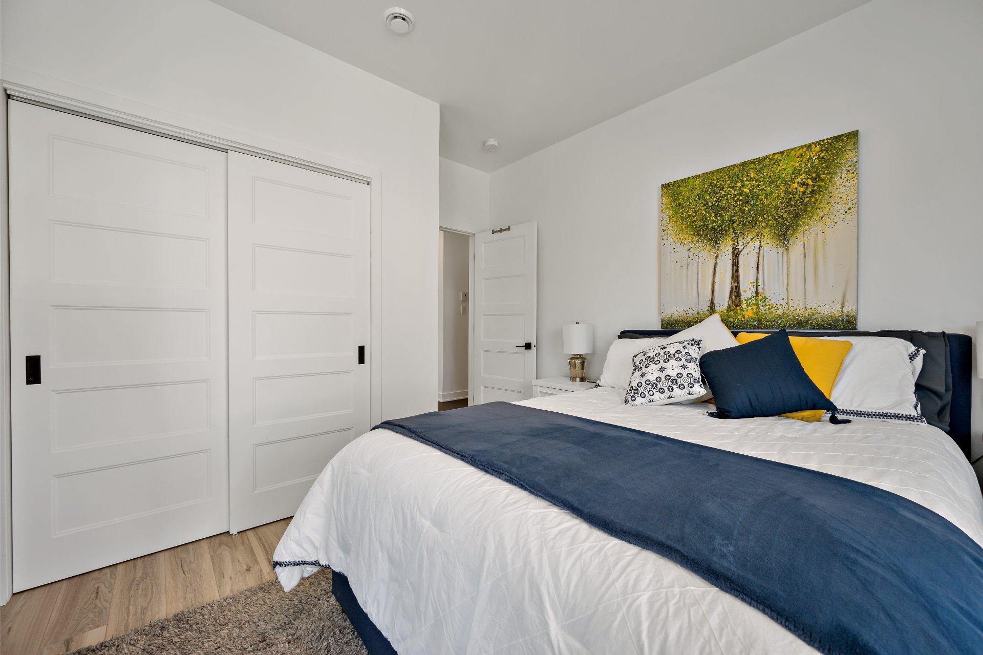 









281


Rue Principale

, 202,
Saint-Donat,




QC
J0T2C0

