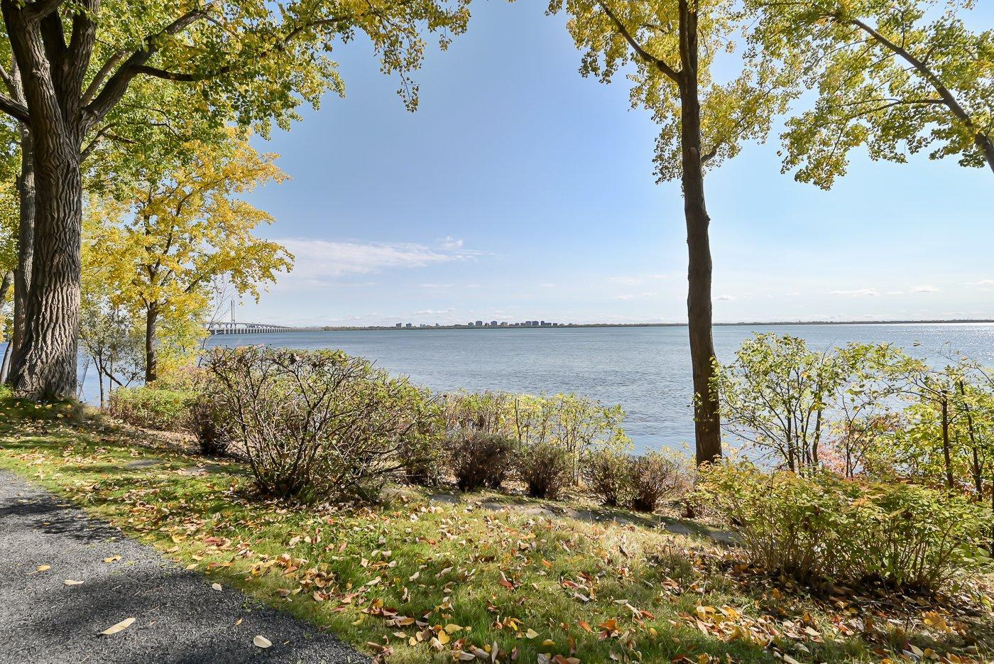 









50


Rue Berlioz

, 1101,
Montréal (Verdun/Île-des-Soeurs),




QC
H3E1M2

