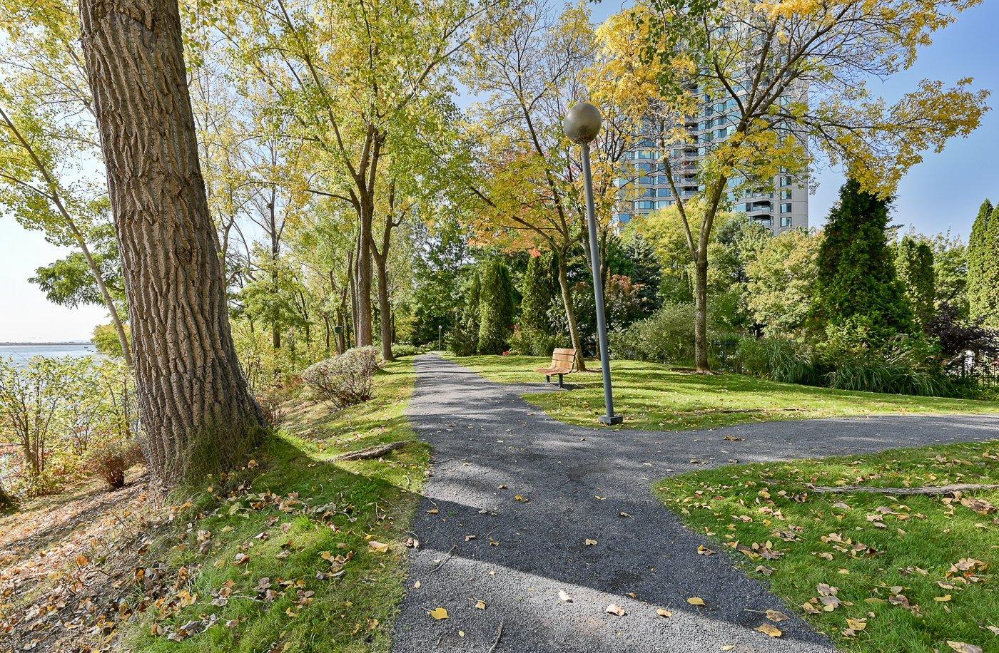 









50


Rue Berlioz

, 1101,
Montréal (Verdun/Île-des-Soeurs),




QC
H3E1M2

