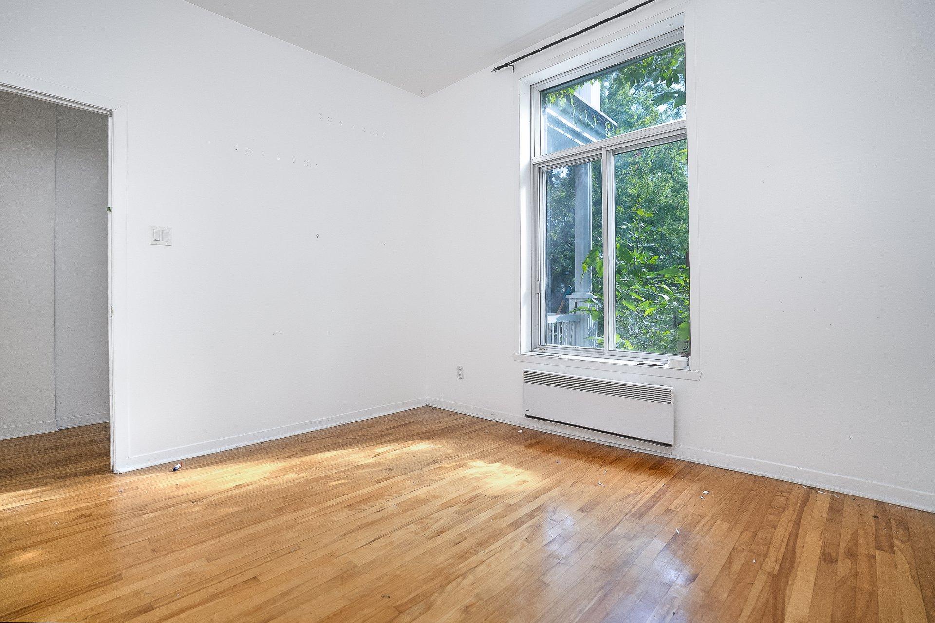 









4539

 - 4543


Av. De Lorimier

,
Montréal (Le Plateau-Mont-Royal),




QC
H2H2B4


