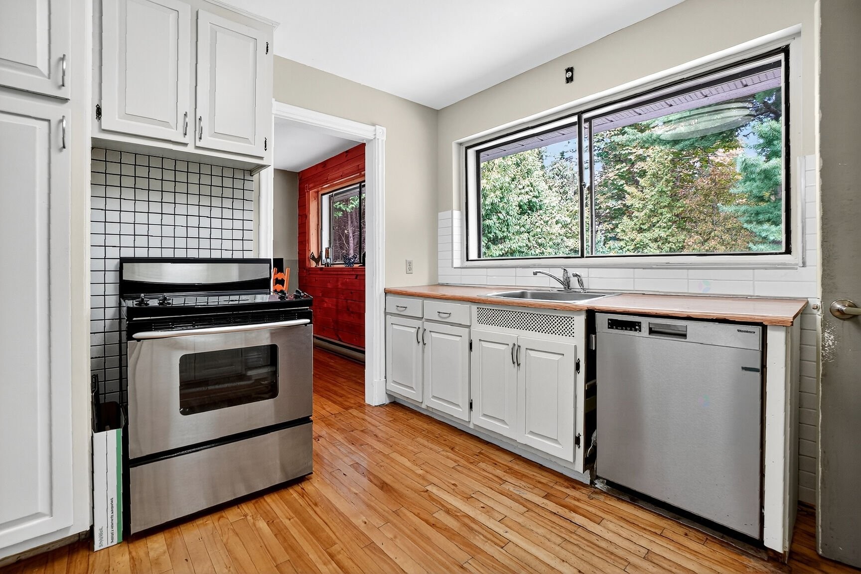 









105


Av. de Picardie

,
Saint-Lambert,




QC
J4S1H9

