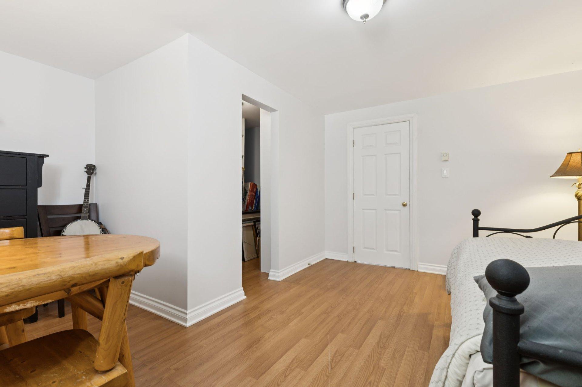 









30


Ch. des Cavernes

,
Cantley,




QC
J8V3H6

