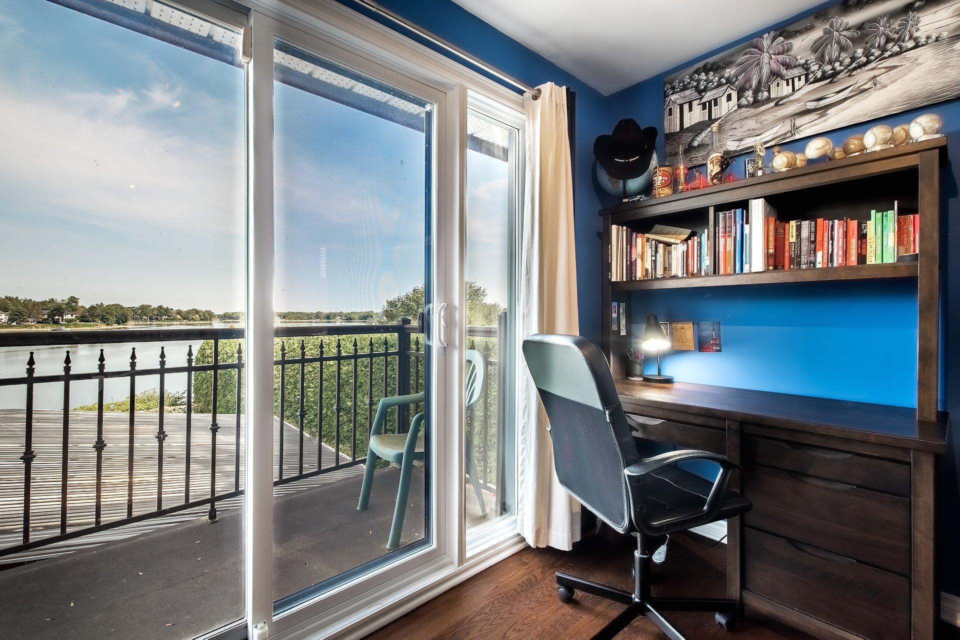









15215


Place Bellerive

,
Montréal (L'Île-Bizard/Sainte-Geneviève),




QC
H9H1A1

