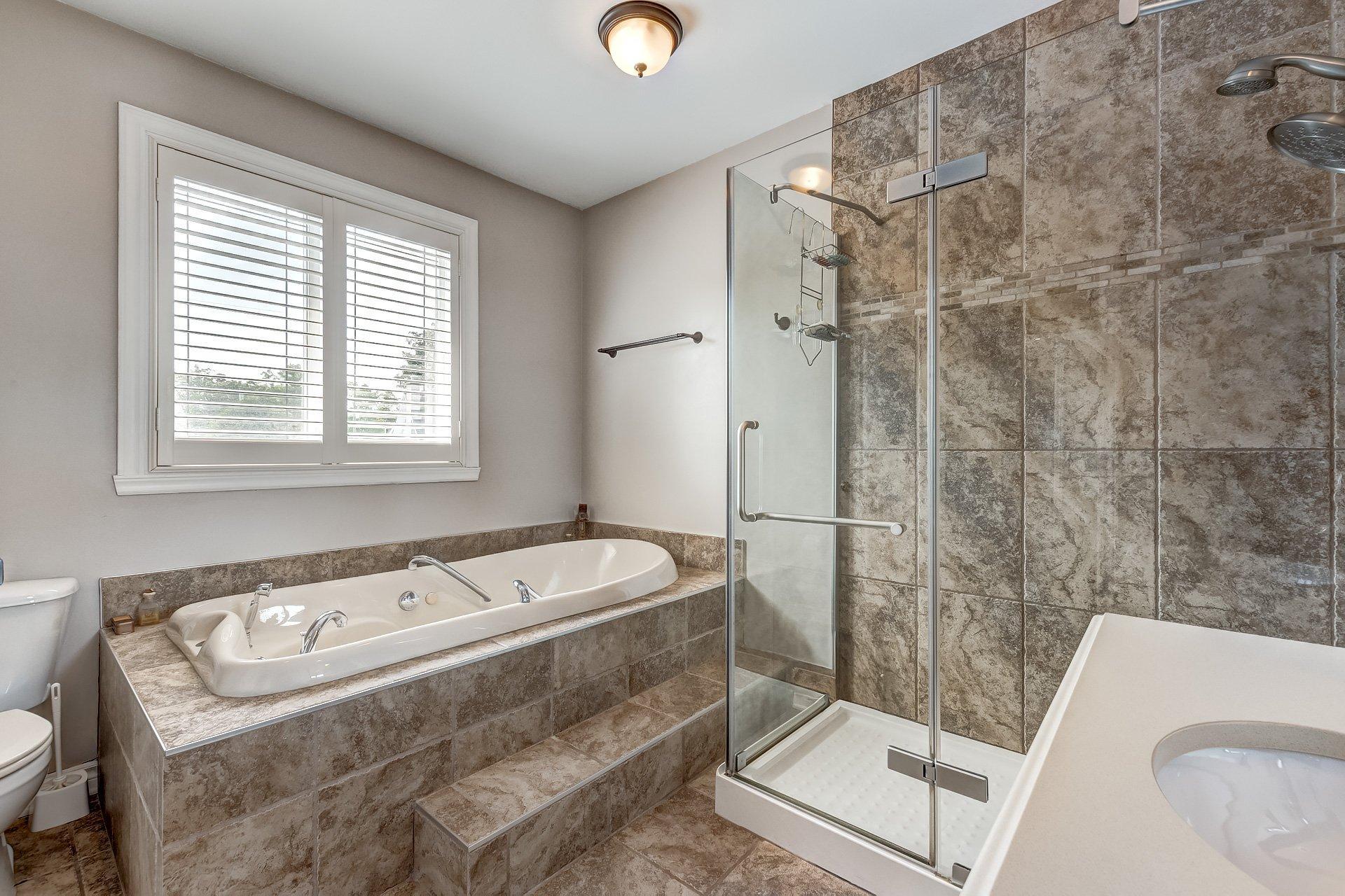 









15215


Place Bellerive

,
Montréal (L'Île-Bizard/Sainte-Geneviève),




QC
H9H1A1


