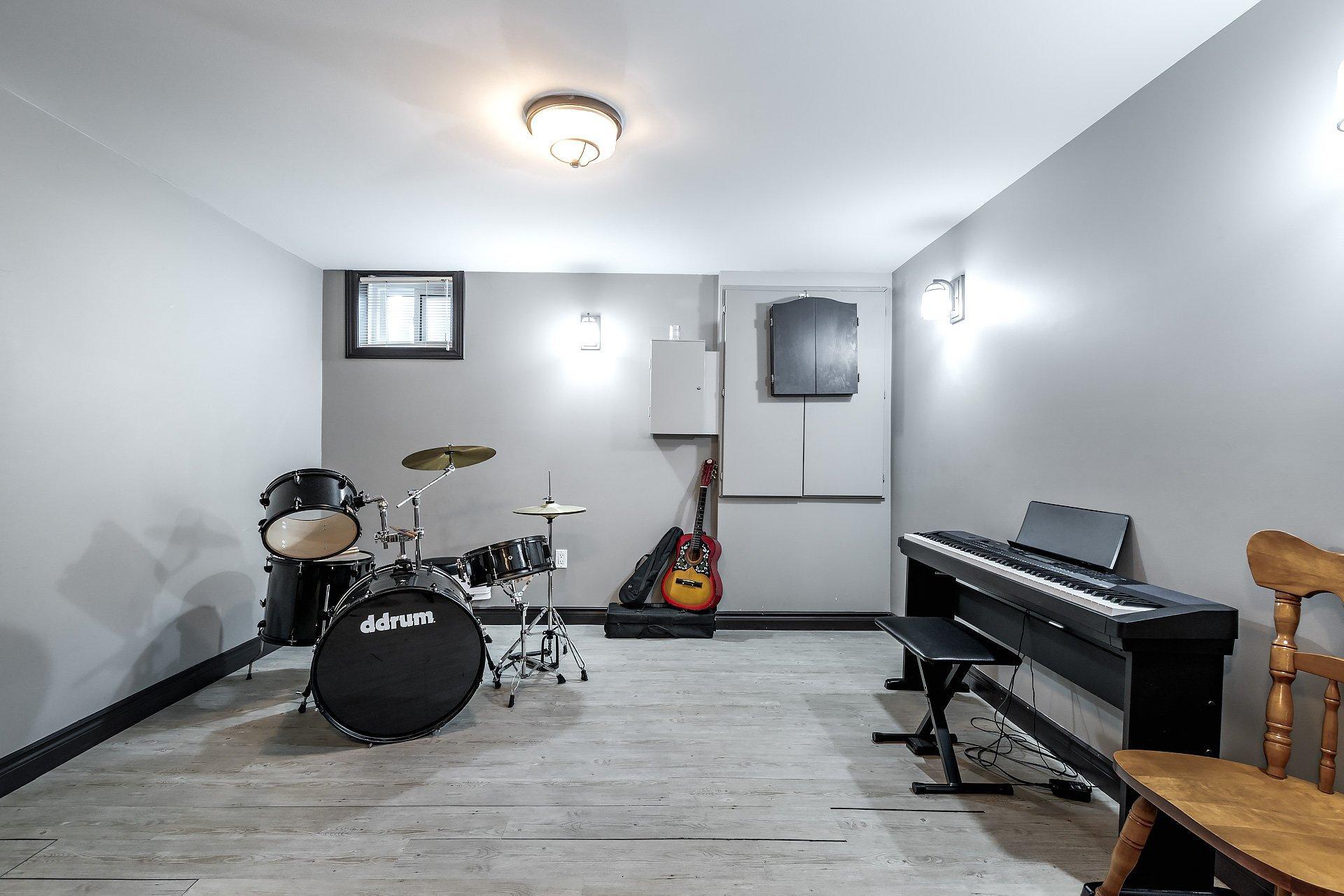 









15215


Place Bellerive

,
Montréal (L'Île-Bizard/Sainte-Geneviève),




QC
H9H1A1


